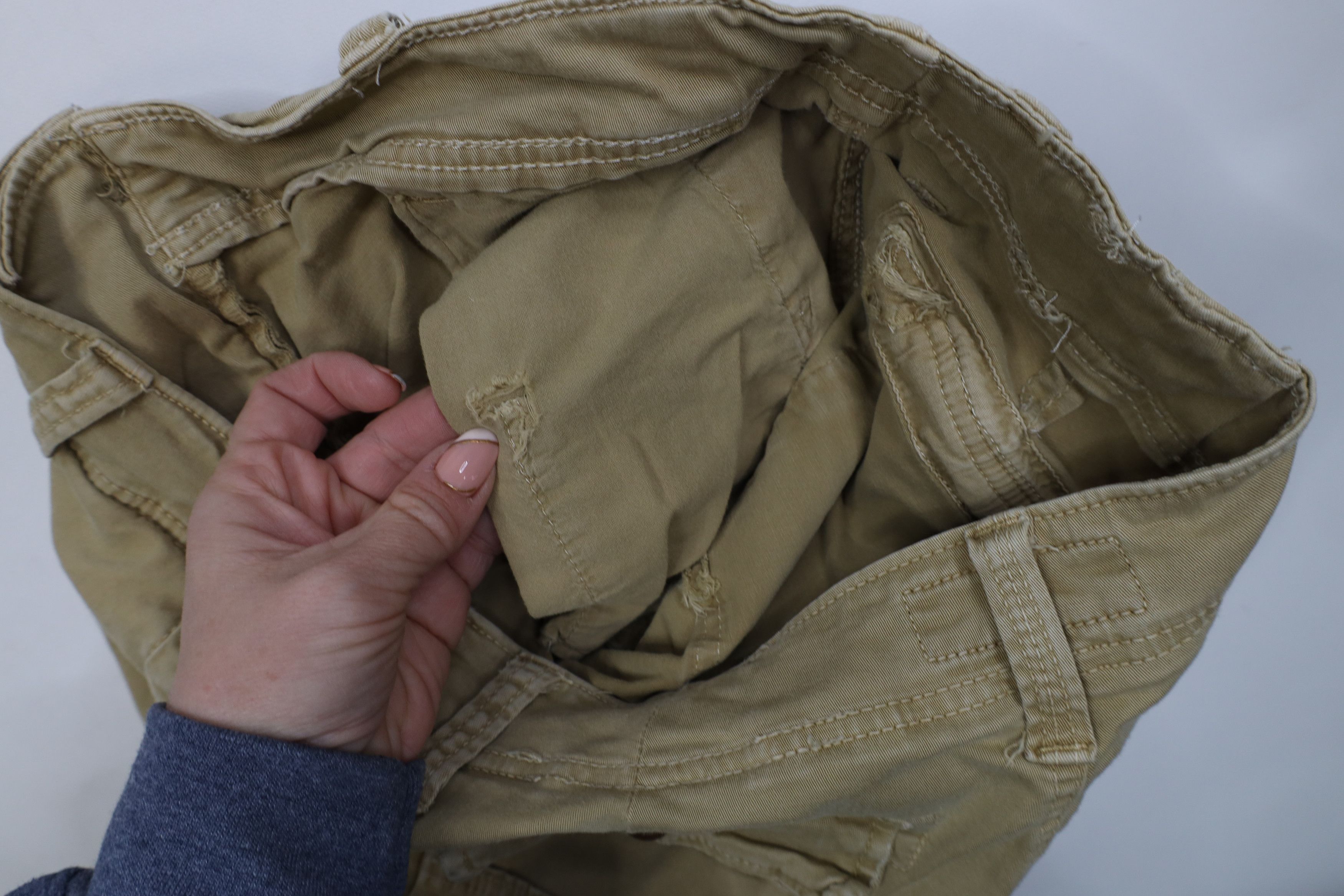 American Eagle Outfitters Vintage Y2K American Eagle Outfitters Cargo Shorts Brown Size US 32 / EU 48 - 15 Thumbnail