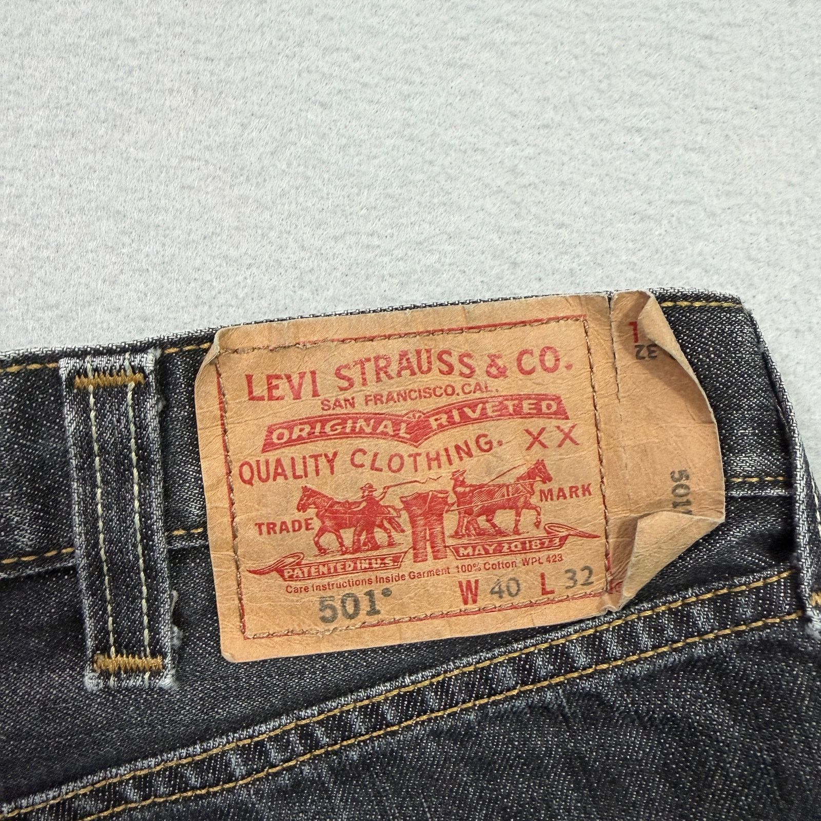 Levi's Vintage Levis 501xx Jeans Men's 40x32 Black Faded Denim Size US 40 / EU 56 - 5 Thumbnail
