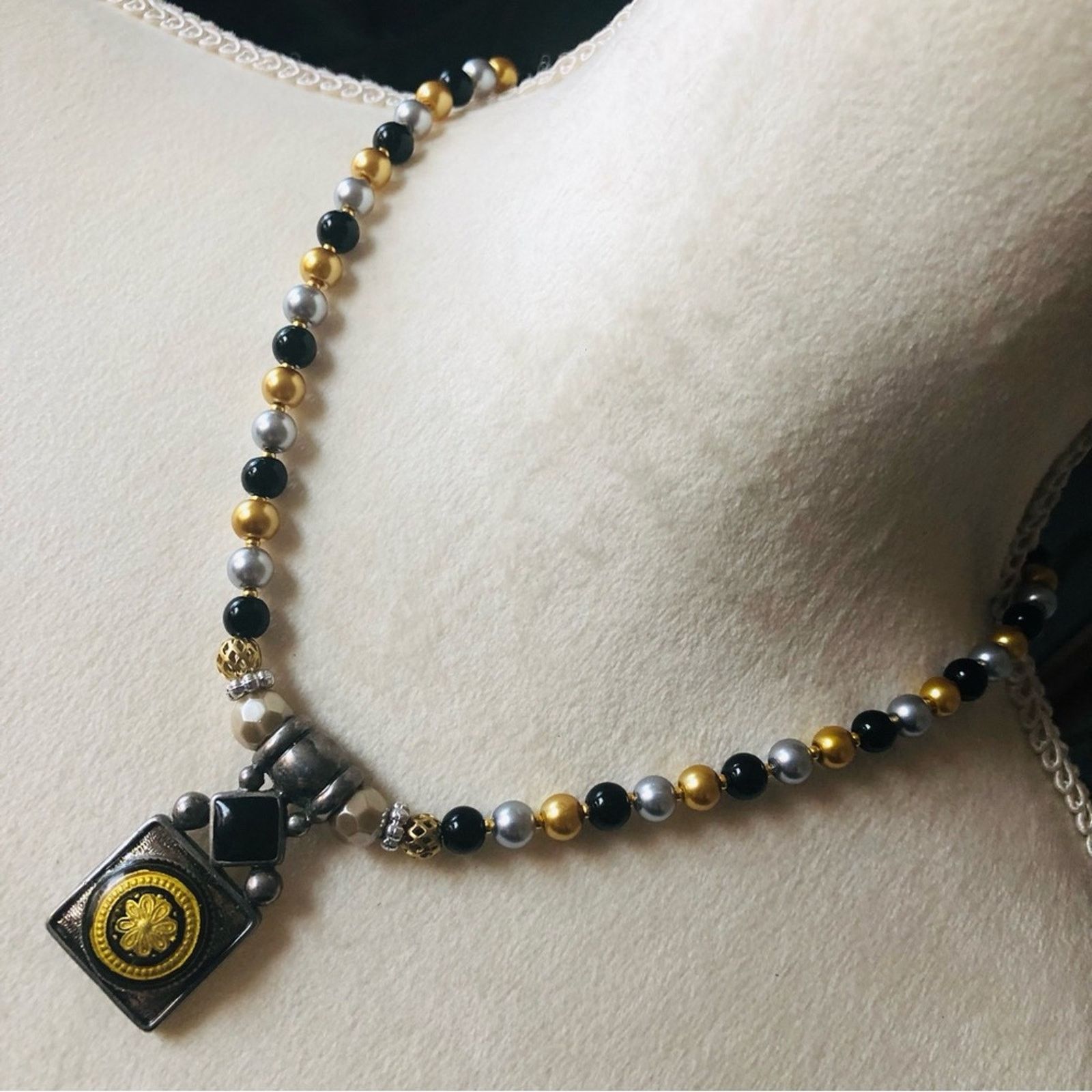 Handmade Handcrafted repurpose black chalcedony Pearl necklace Size ONE SIZE - 1 Thumbnail