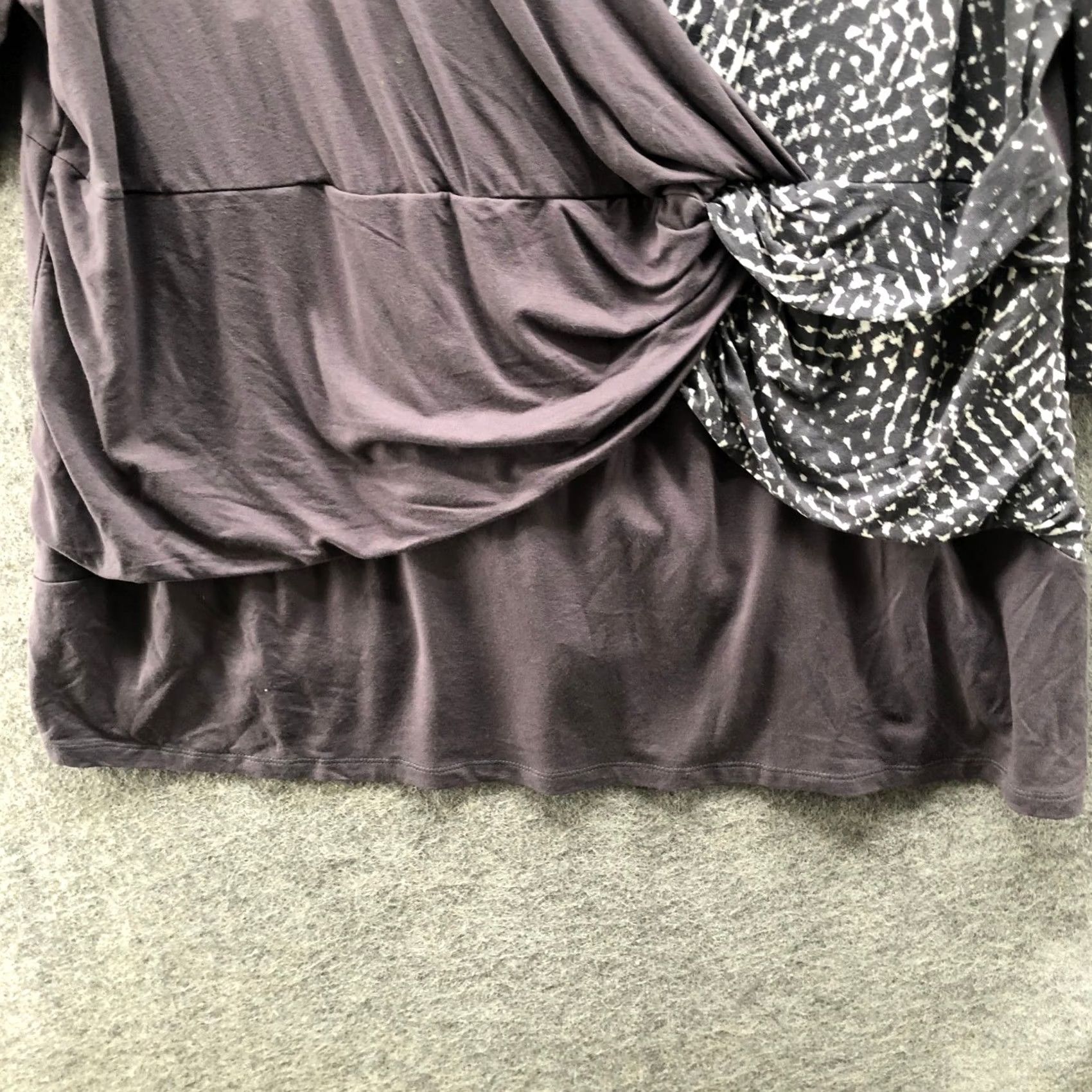Vintage Catherines Top Womens 3X Gray Curvy Collection Surplice Faux Wrap Geometric Size XXL / US 16-18 / IT 52-54 - 4 Thumbnail