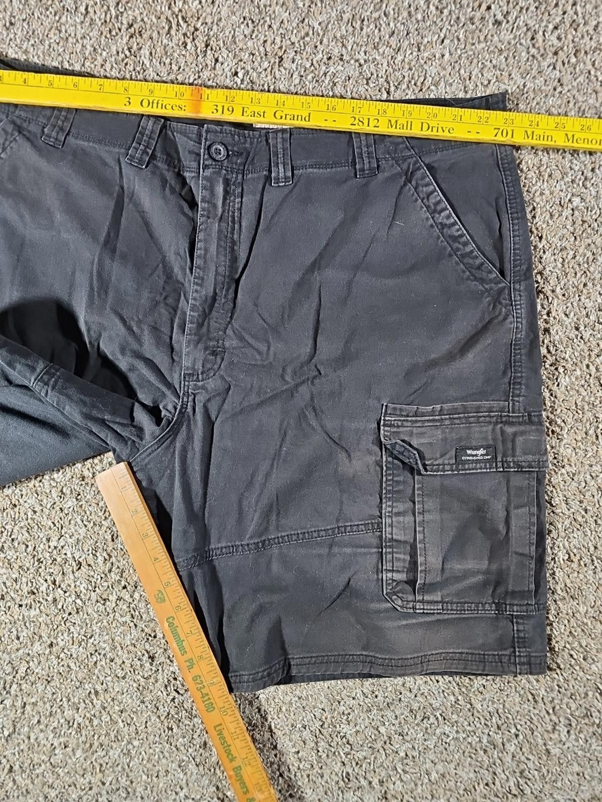 Wrangler Wrangler Relaxed Fit Sz 46 Black Cargo Shorts Size US 44 / EU 60 - 5 Thumbnail