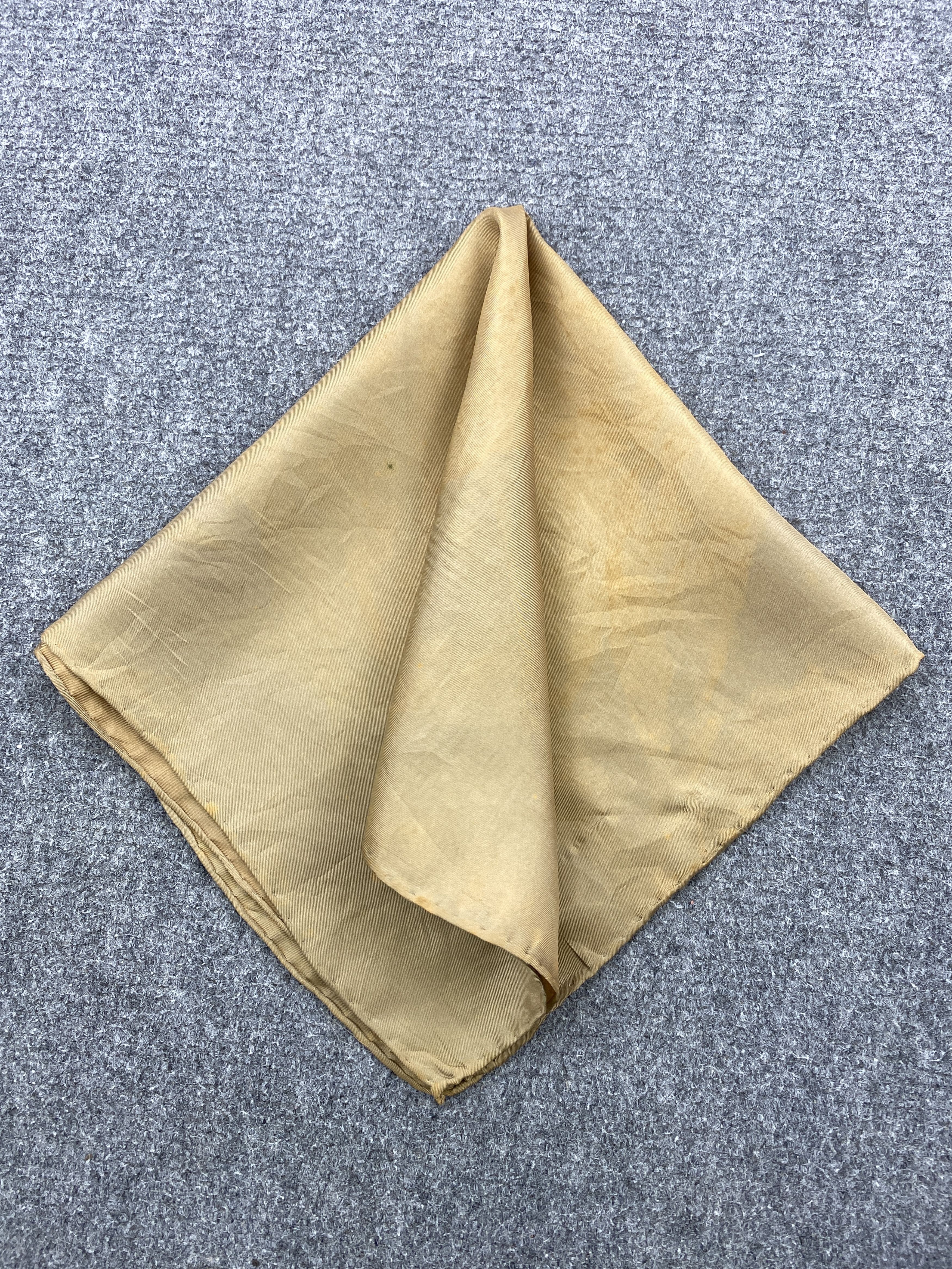 Other Vintage Silk Handkerchief / Neckerchief / Bandana HKC0768 Size ONE SIZE - 3 Thumbnail