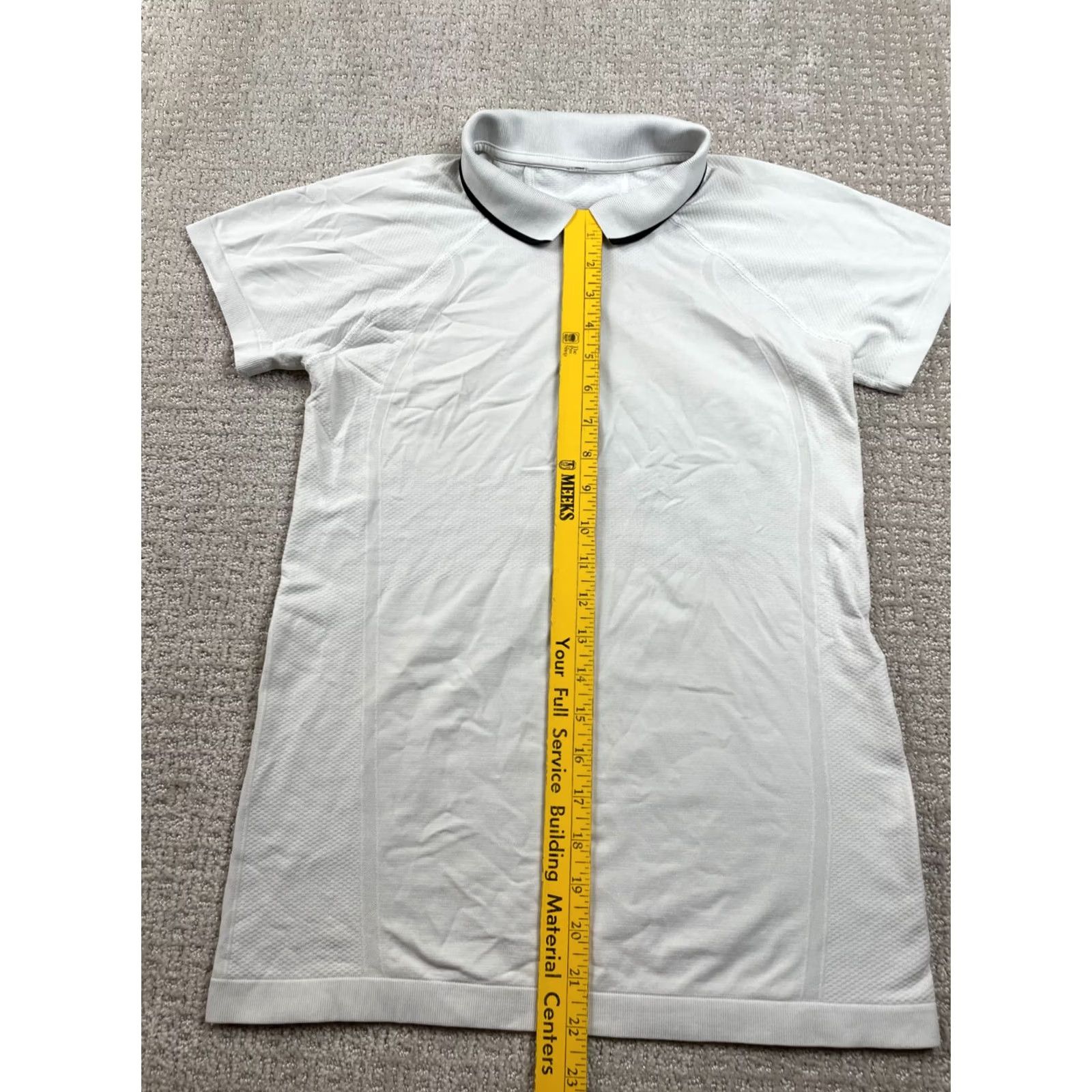 Athleta Athleta Shirt Womens M White Momentum Seamless Polo Tee 1/4 Zip Stretch Casual Size M / US 6-8 / IT 42-44 - 2 Thumbnail