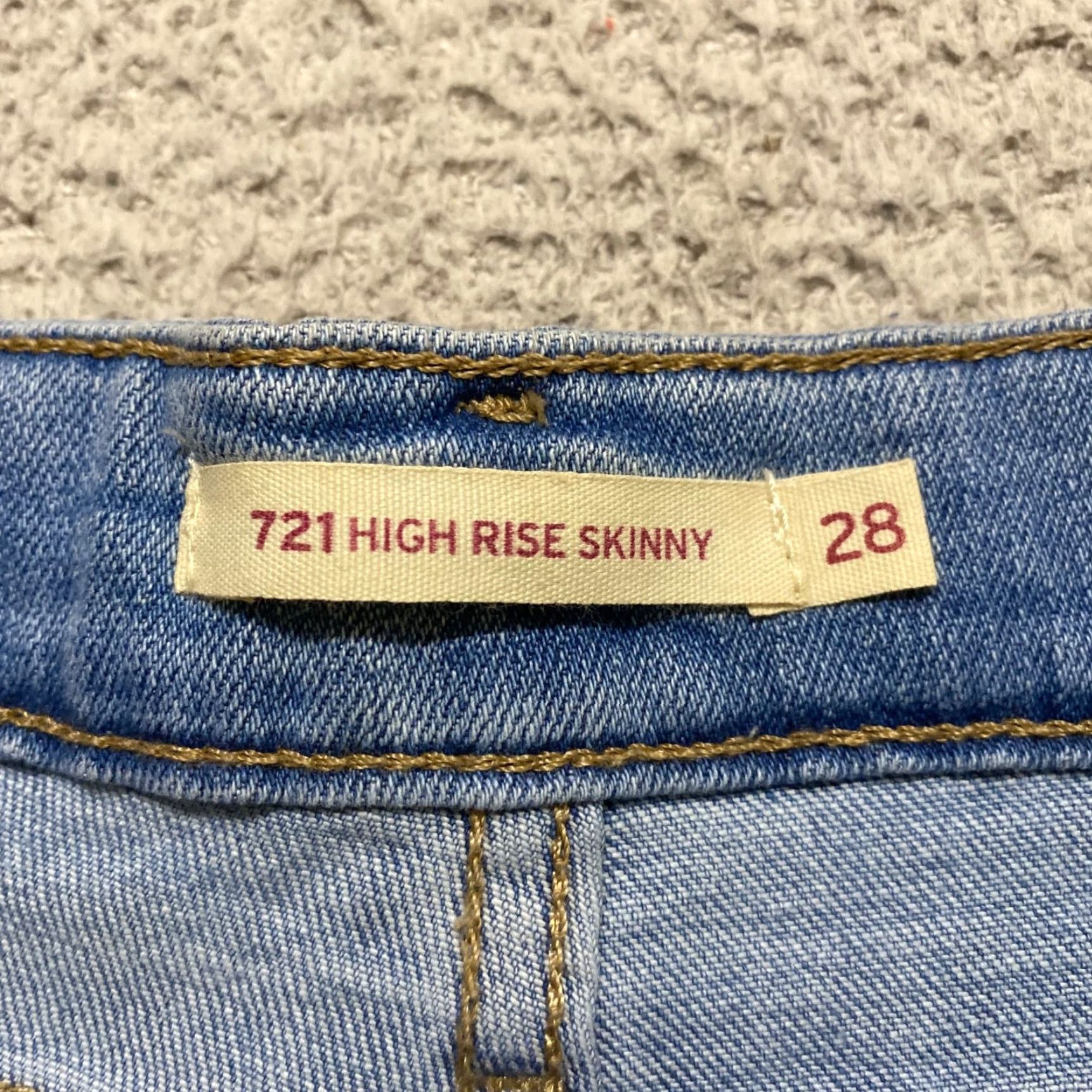 Levi's VINTAGE Levis 721 Womens Jeans 26 Blue Denim Medium Wash High Rise Skinny Distresseds Size 26" / US 2 / IT 38 - 4 Thumbnail