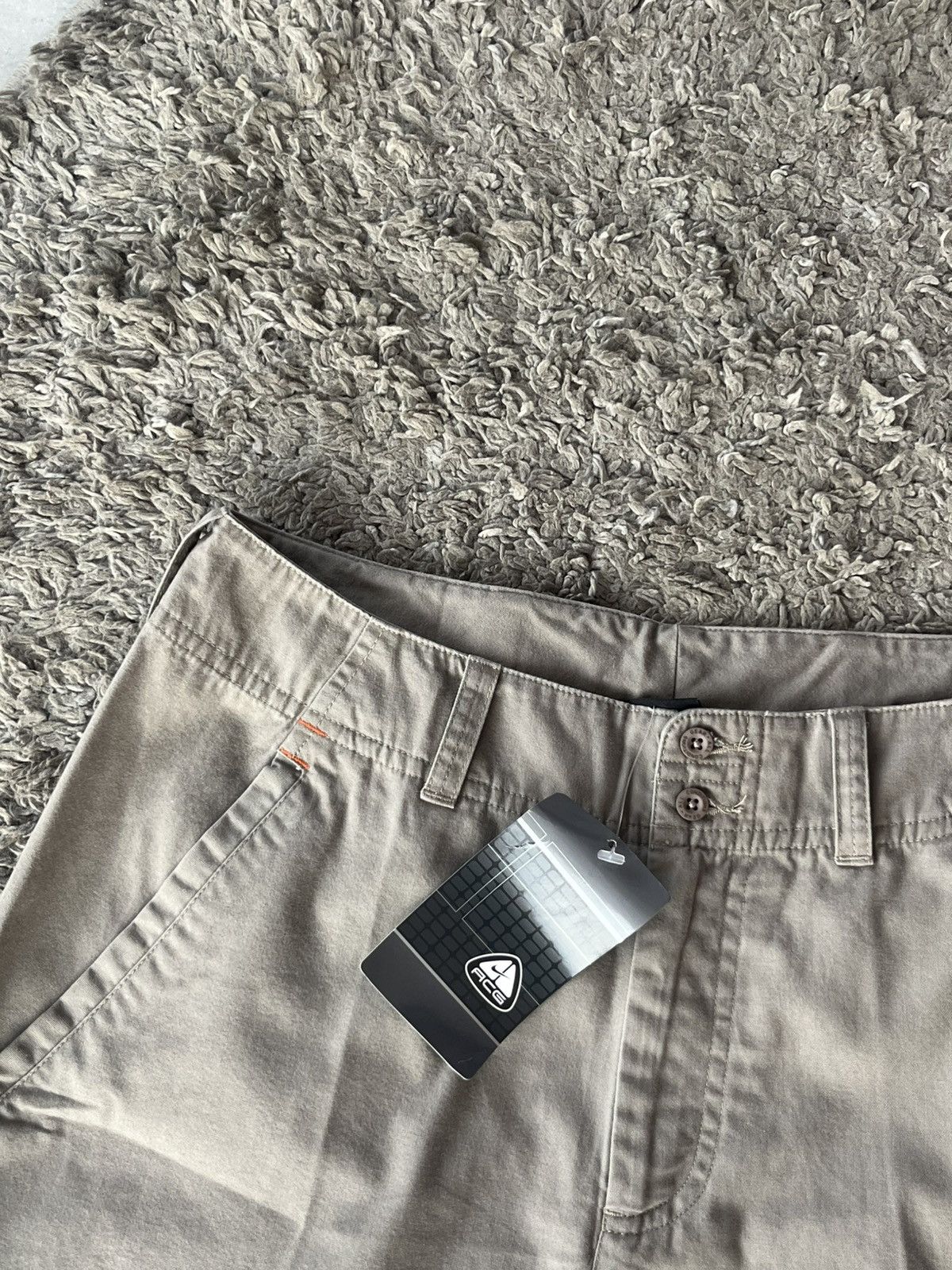 Nike ACG Nike ACG Khaki Shorts (New With Tags) Size 28" / US 6 / IT 42 - 4 Thumbnail