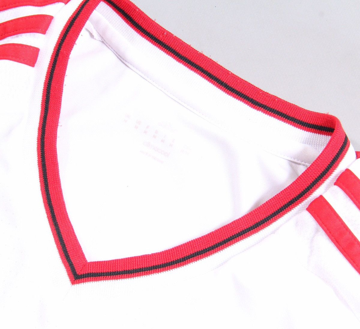 Adidas Adidas Manchester United 2015 Soccer Football Shirt Jersey M Size US M / EU 48-50 / 2 - 4 Thumbnail