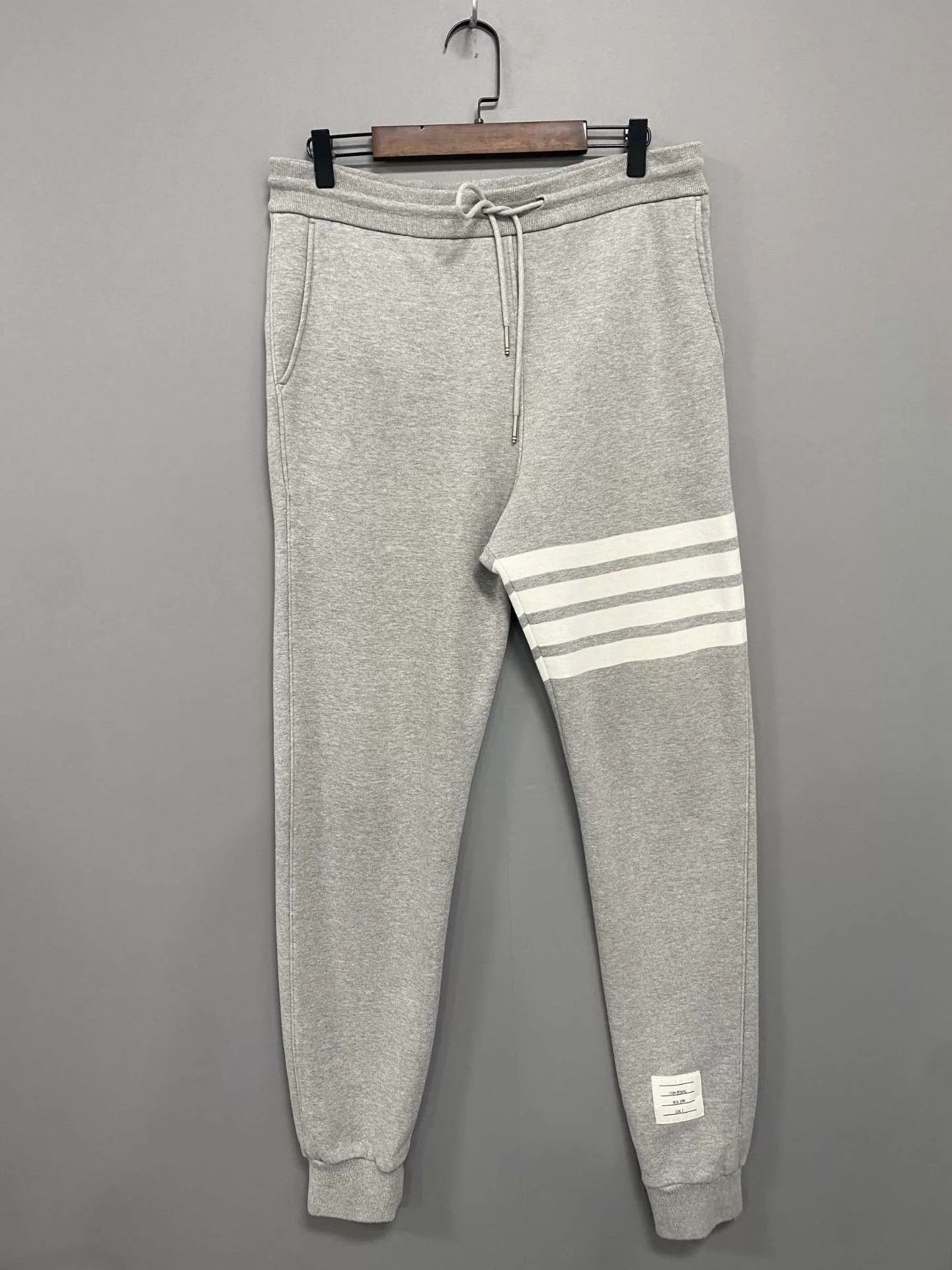 Thom Browne Thom Browne Gray Stripe Drawstring Sweatpants Size 2 Size 26" / US 2 / IT 38 - 1 Thumbnail