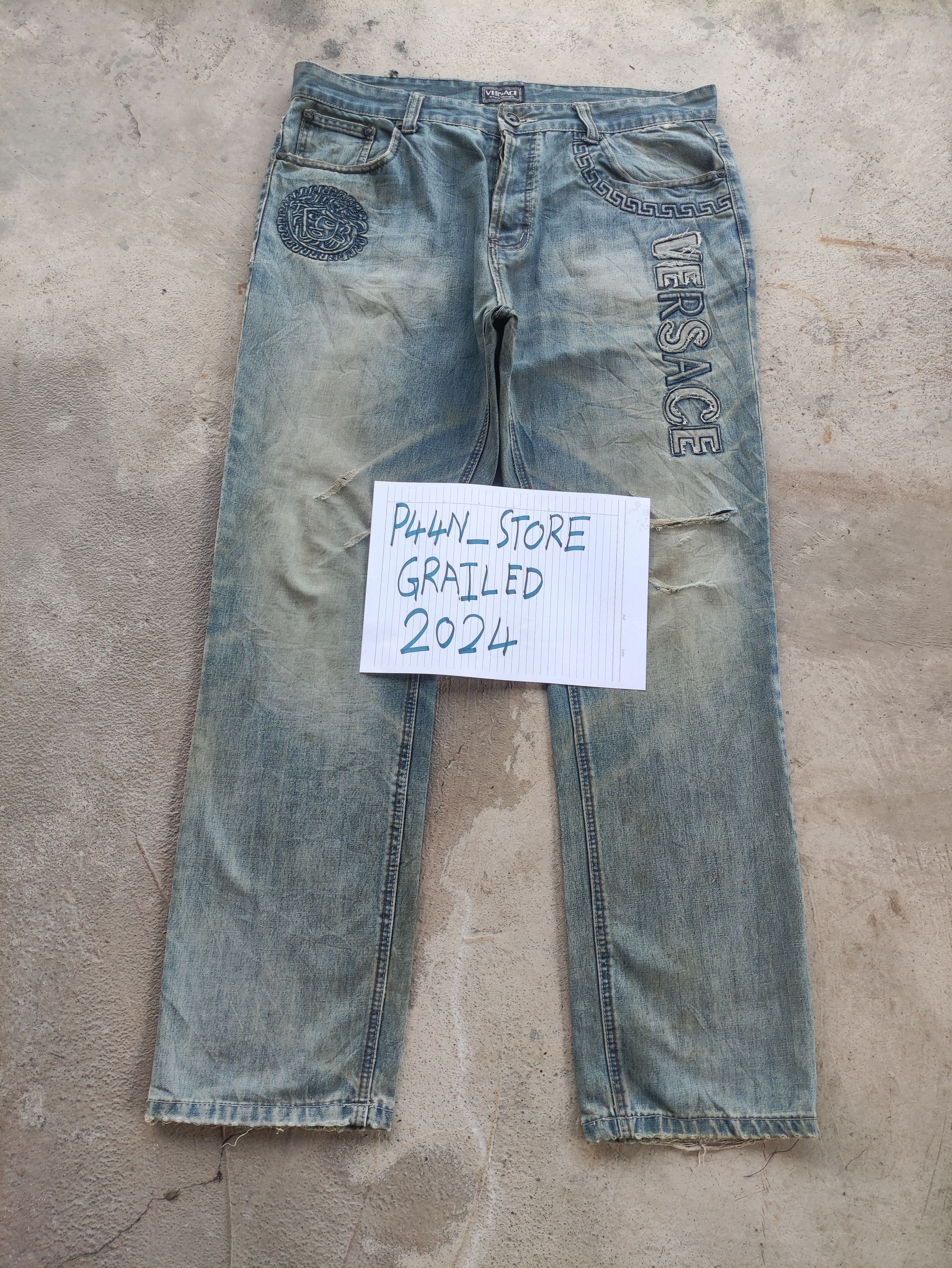 Versace Vintage Versace Button Jean Distressed Faded Denim Size US 40 / EU 56 - 1 Thumbnail