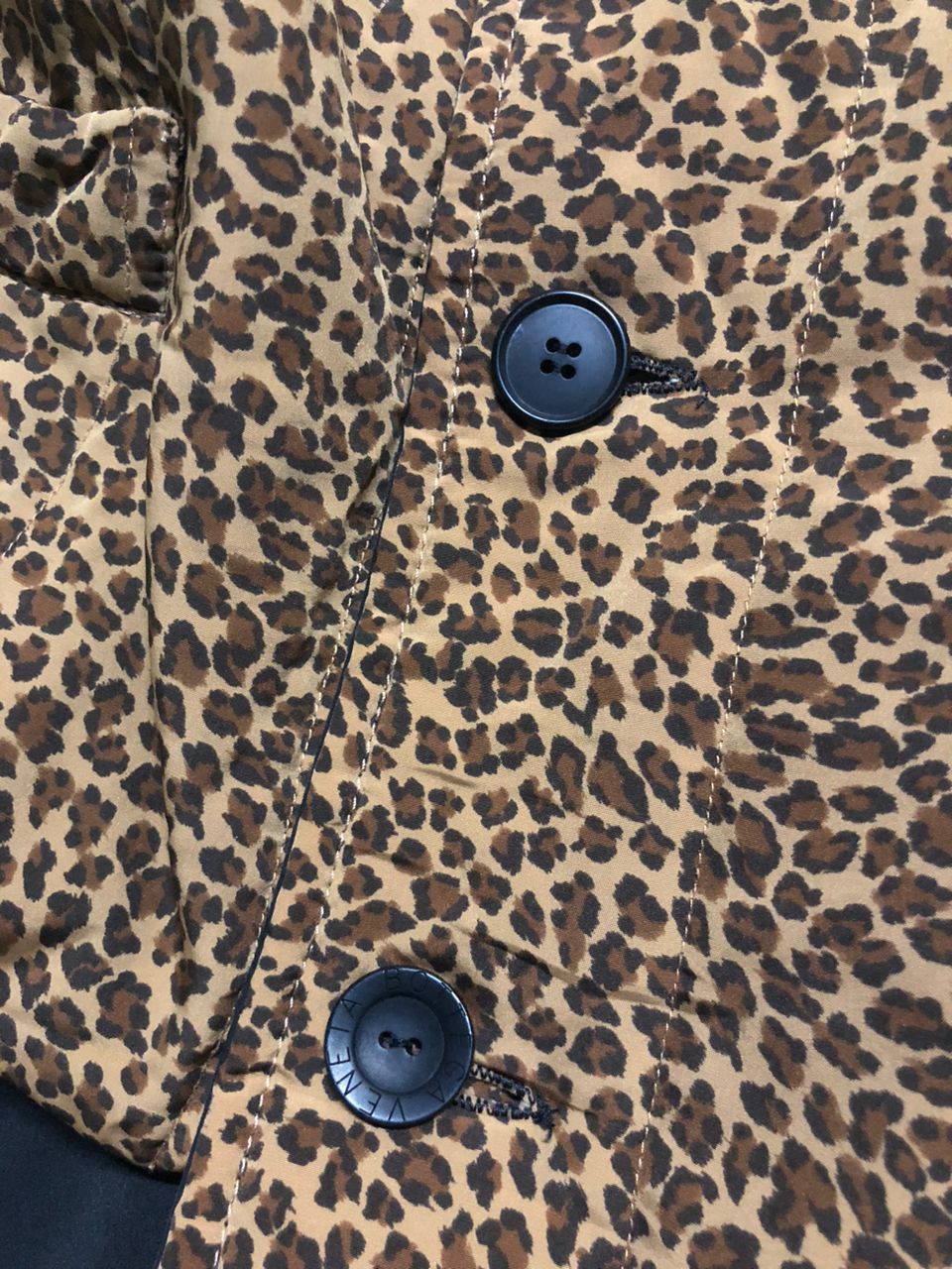 Bottega Veneta Vintage Bottega Vaneta Rivesible Trenchcoat Leopard/Black Size US M / EU 48-50 / 2 - 8 Thumbnail