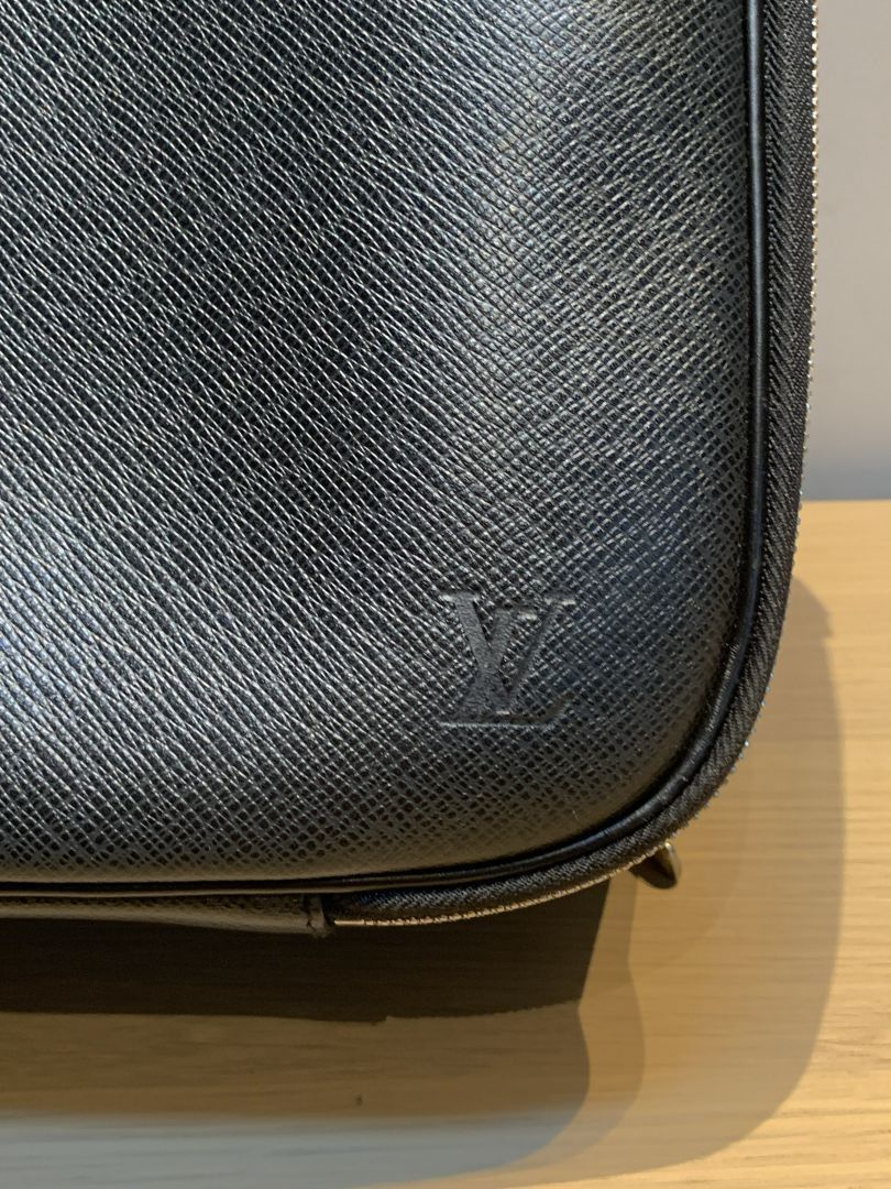 Louis Vuitton Louis Vuitton Vintage Black Leather Tura 2-Way Messenger Bag Size ONE SIZE - 11 Thumbnail