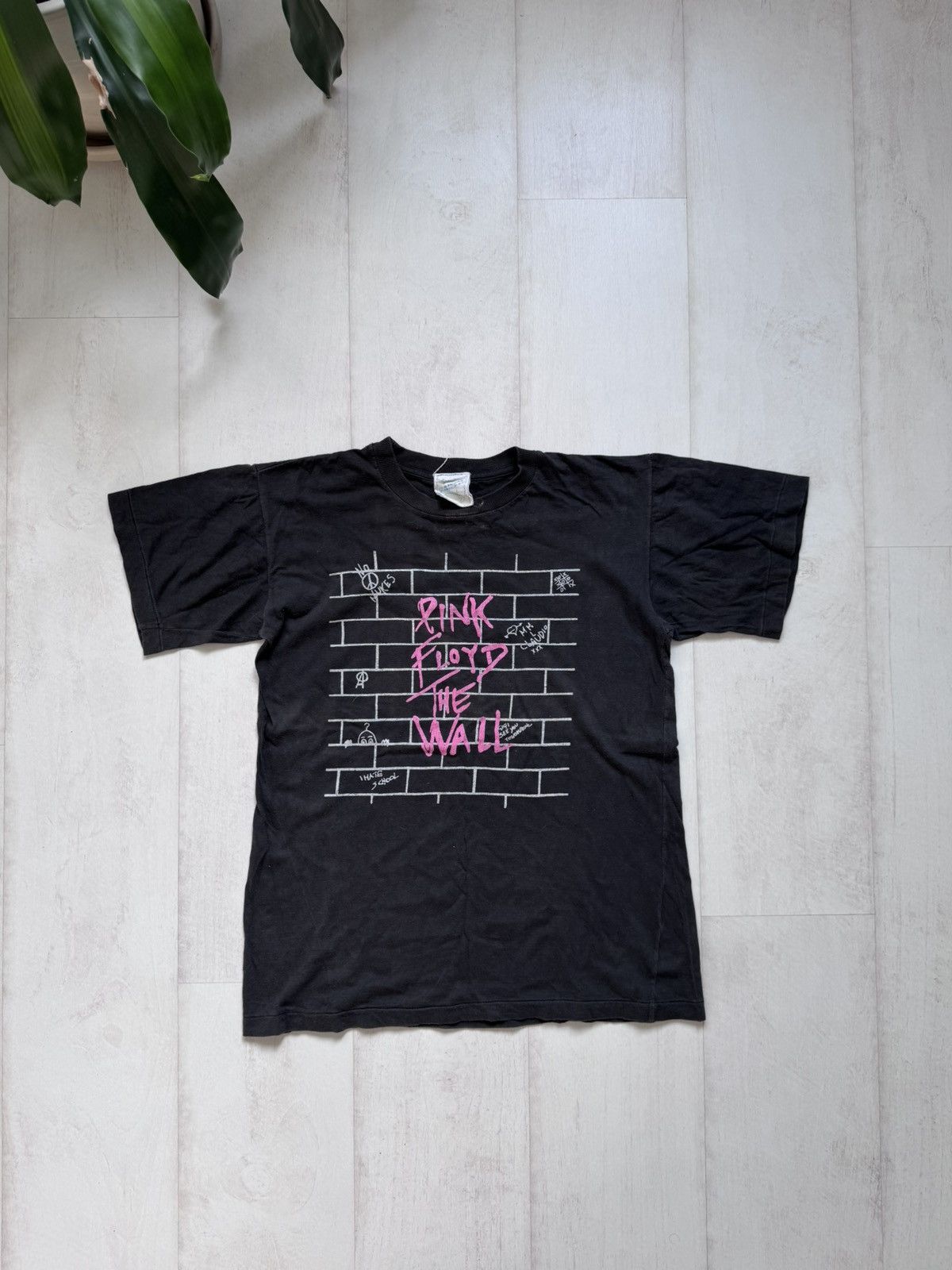 Band Tees × Pink Floyd × Vintage Pink Floyd Venice 1989 Concert Size US S / EU 44-46 / 1 - 1 Thumbnail