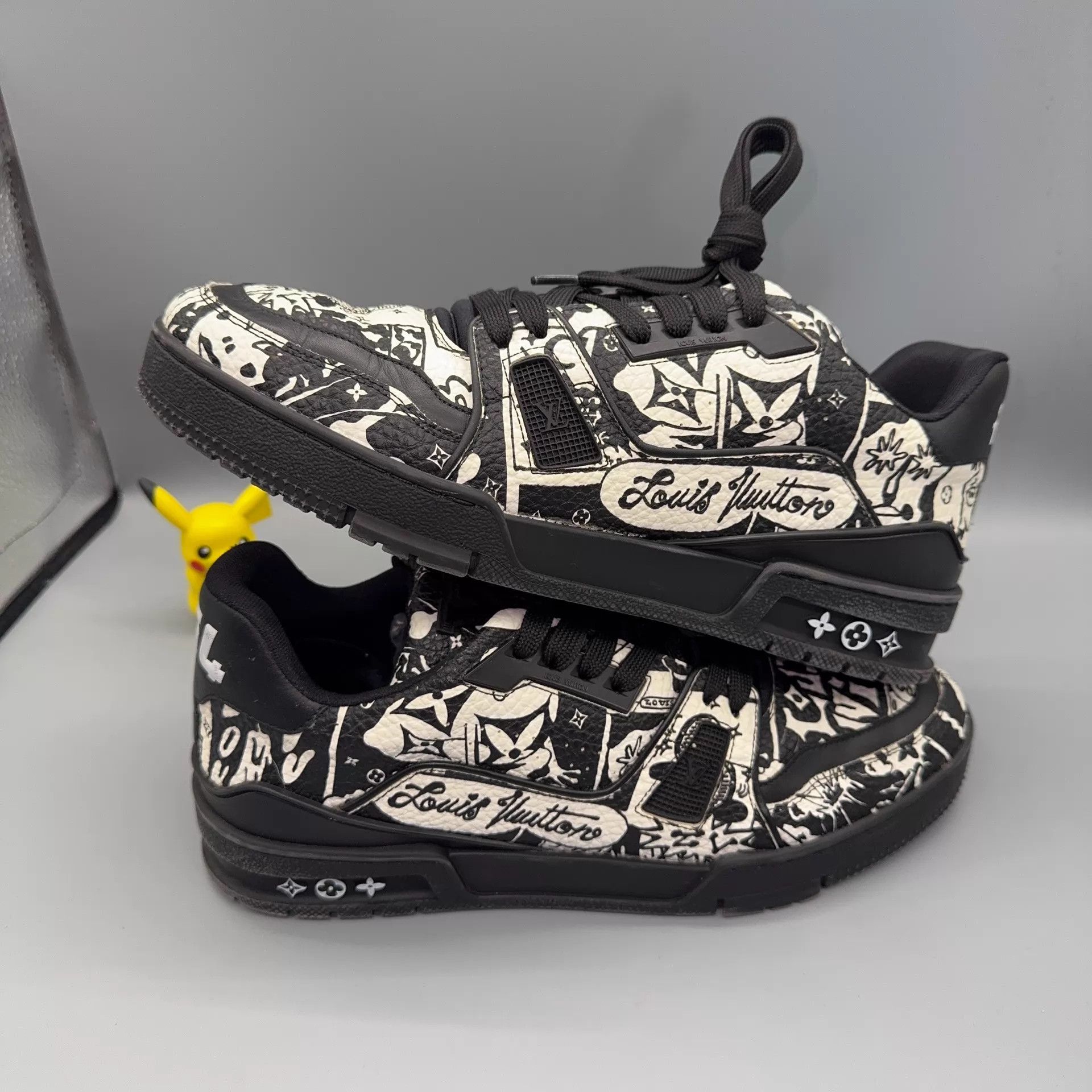 Louis Vuitton LOUIS VUITTON Trainer Black & White Print Sneaker 41 Size US 8 / EU 41 - 5 Thumbnail
