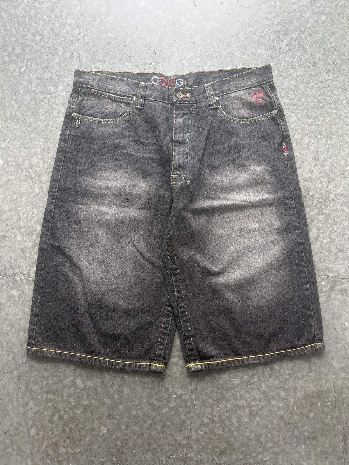 Coogi × JNCO × Vintage Vintage Y2K Coogi Faded Black Embroidered Jean Shorts Size US 38 / EU 54 - 4 Thumbnail