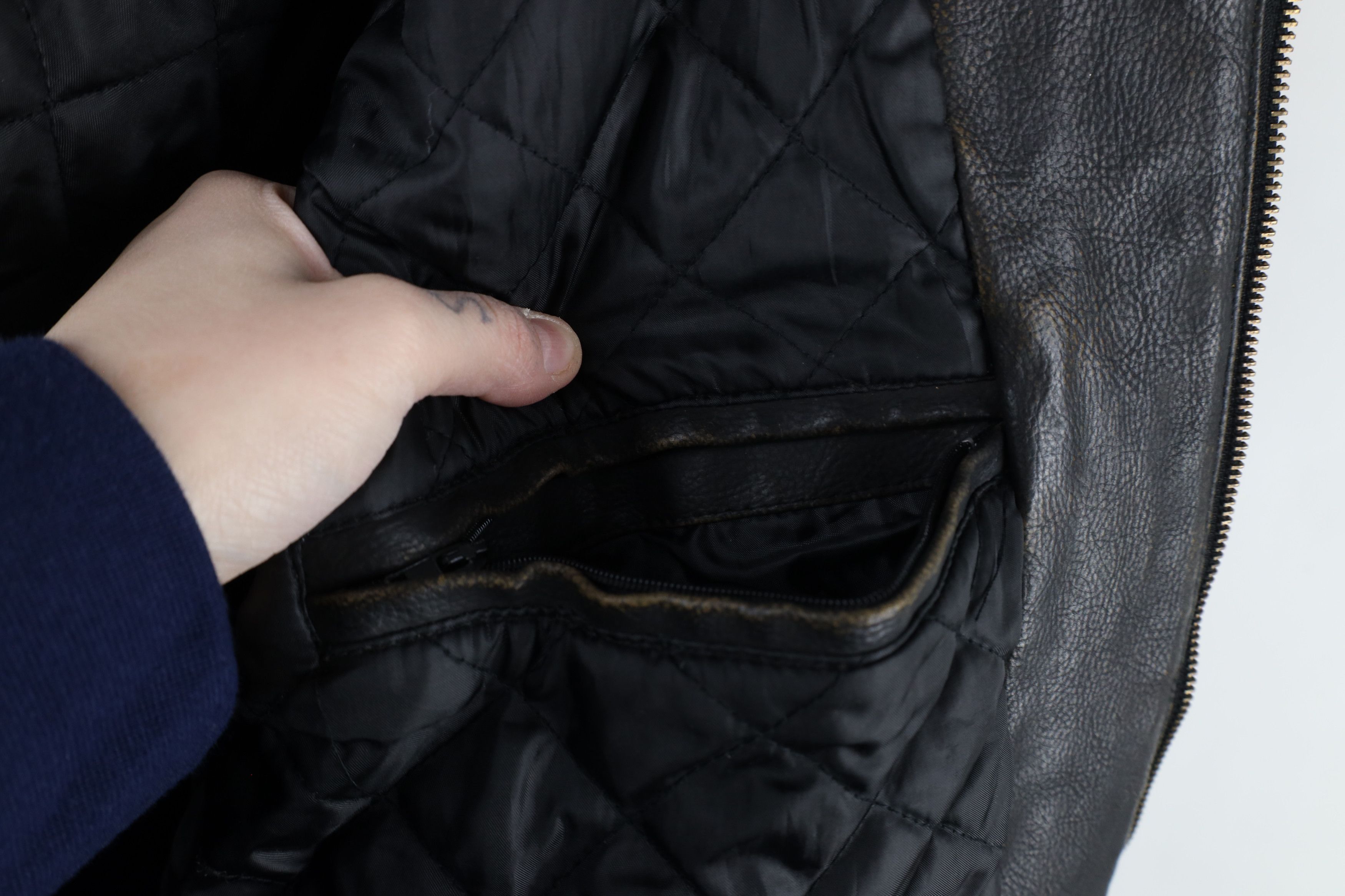 Vintage Vintage 90s Y2K Streetwear Faux Leather Quilted Moto Jacket Size US L / EU 52-54 / 3 - 11 Thumbnail