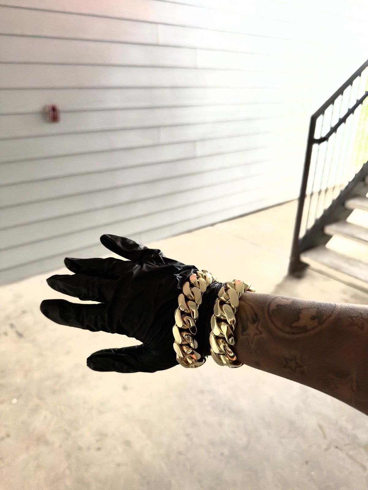 Other Gold cuban bracelet Size ONE SIZE - 1 Thumbnail