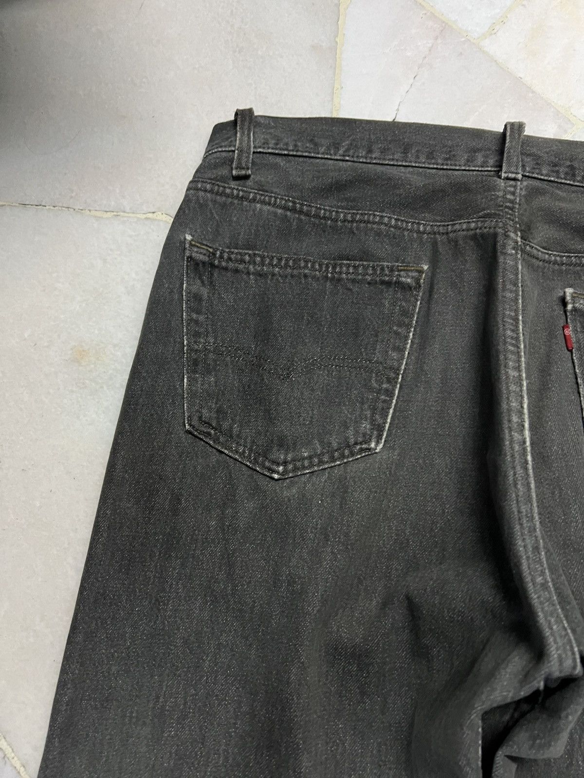 Levi's 💥90’s💥Vintage Levis 501 Faded Made In USA Distressed Jean Size US 35 - 18 Thumbnail