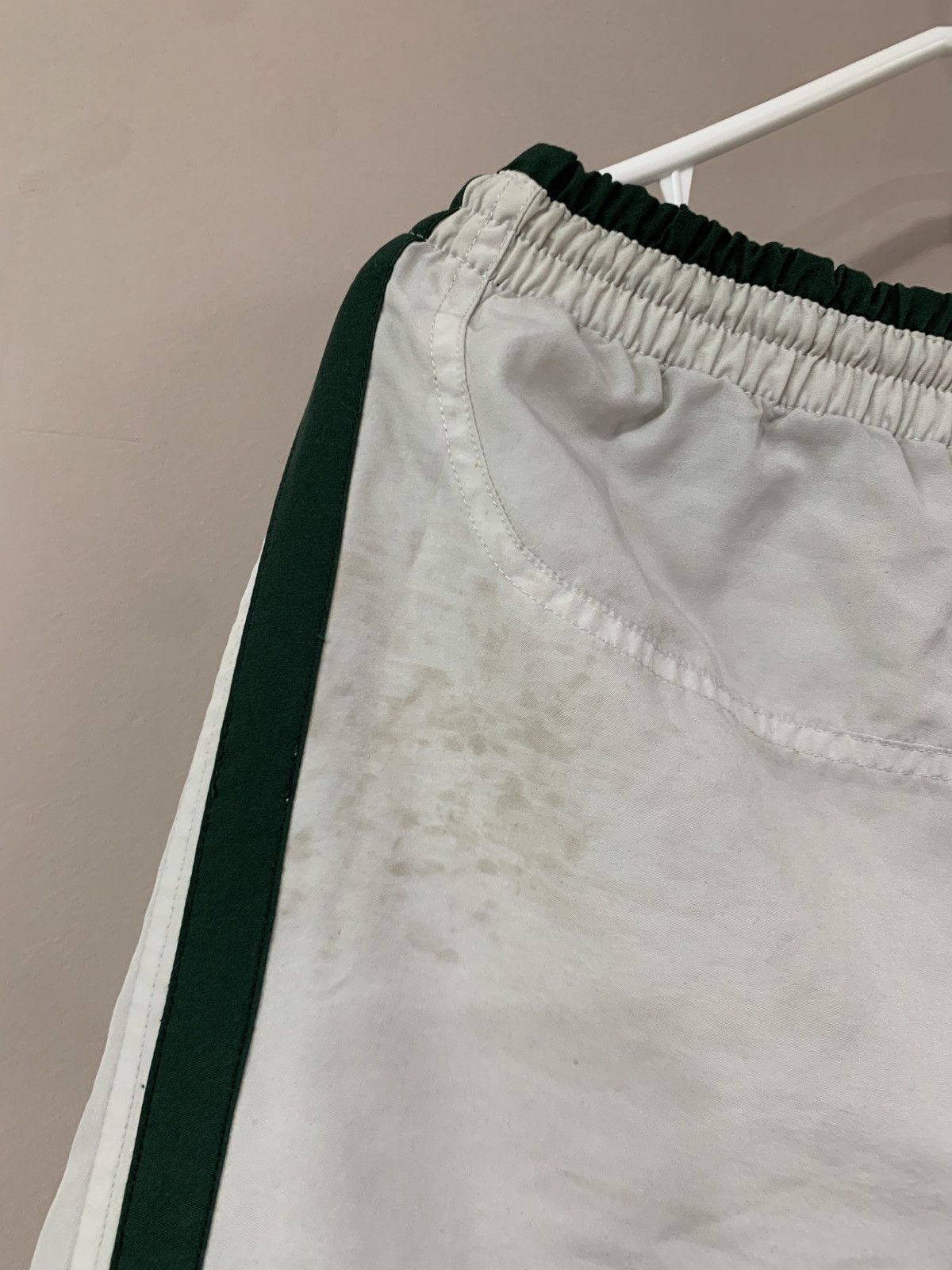 Umbro Vintage Glasgow Celtic Umbro soccer breeches shorts Size US 34 / EU 50 - 13 Thumbnail
