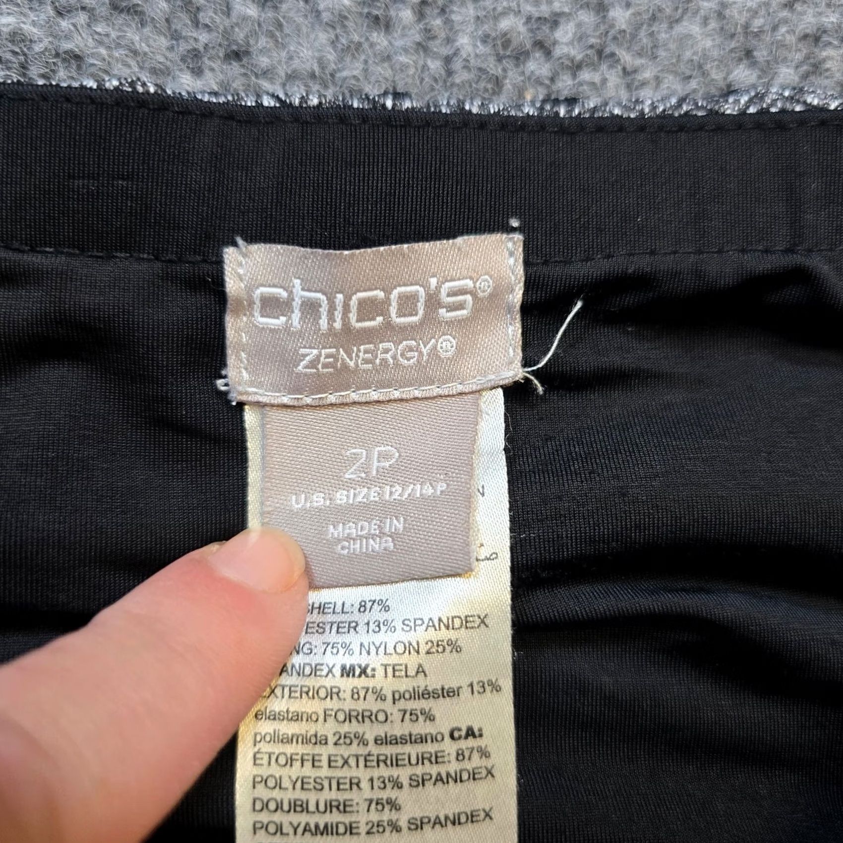 Vintage Chicos Pants Womens Size 14 Petite Gray Polka Dot Skinny Stretch Pull On Career Pants Mens Womens Girls Boys Size 36" / US 14 / IT 50 - 4 Thumbnail