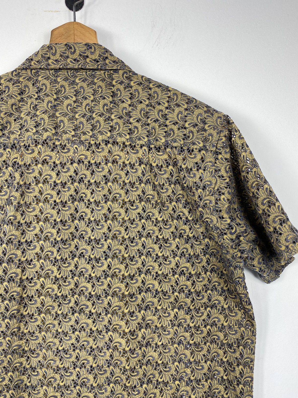 Vintage Lace short sleeve shirt Size US M / EU 48-50 / 2 - 6 Thumbnail