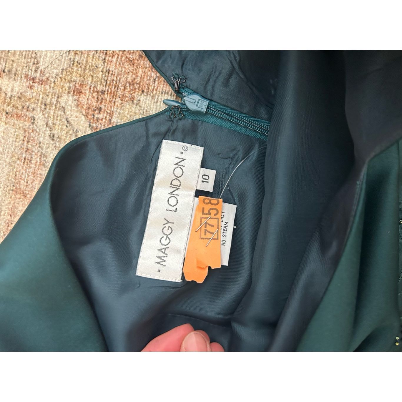 Other Maggy London Emerald Green Midi Satin Jeweled Detailing Dres Size L / US 10 / IT 46 - 12 Thumbnail