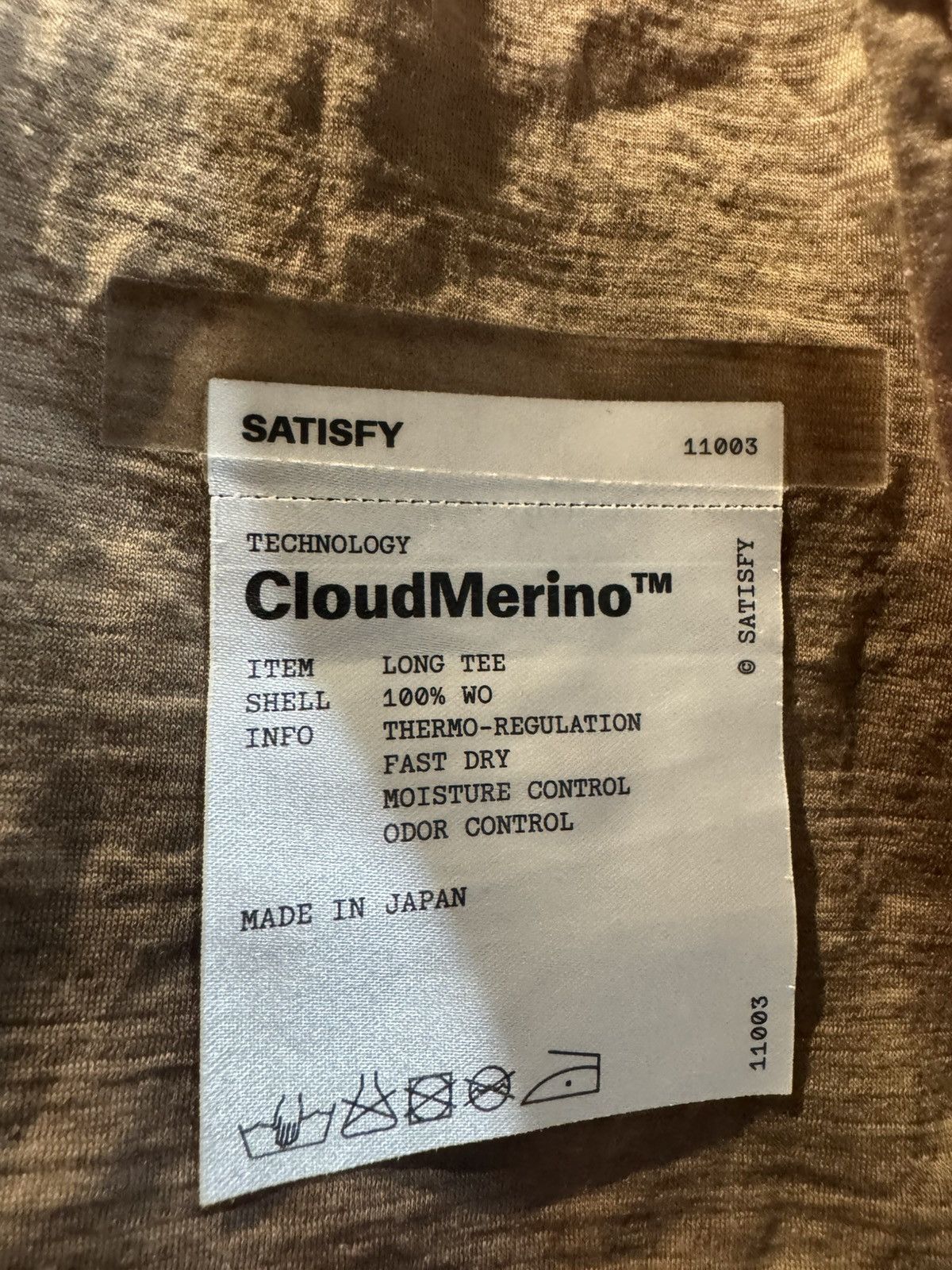 Satisfy Satisfy Cloud Merino Shirt Beige Tan Red Long Sleeve Running Size US L / EU 52-54 / 3 - 2 Thumbnail
