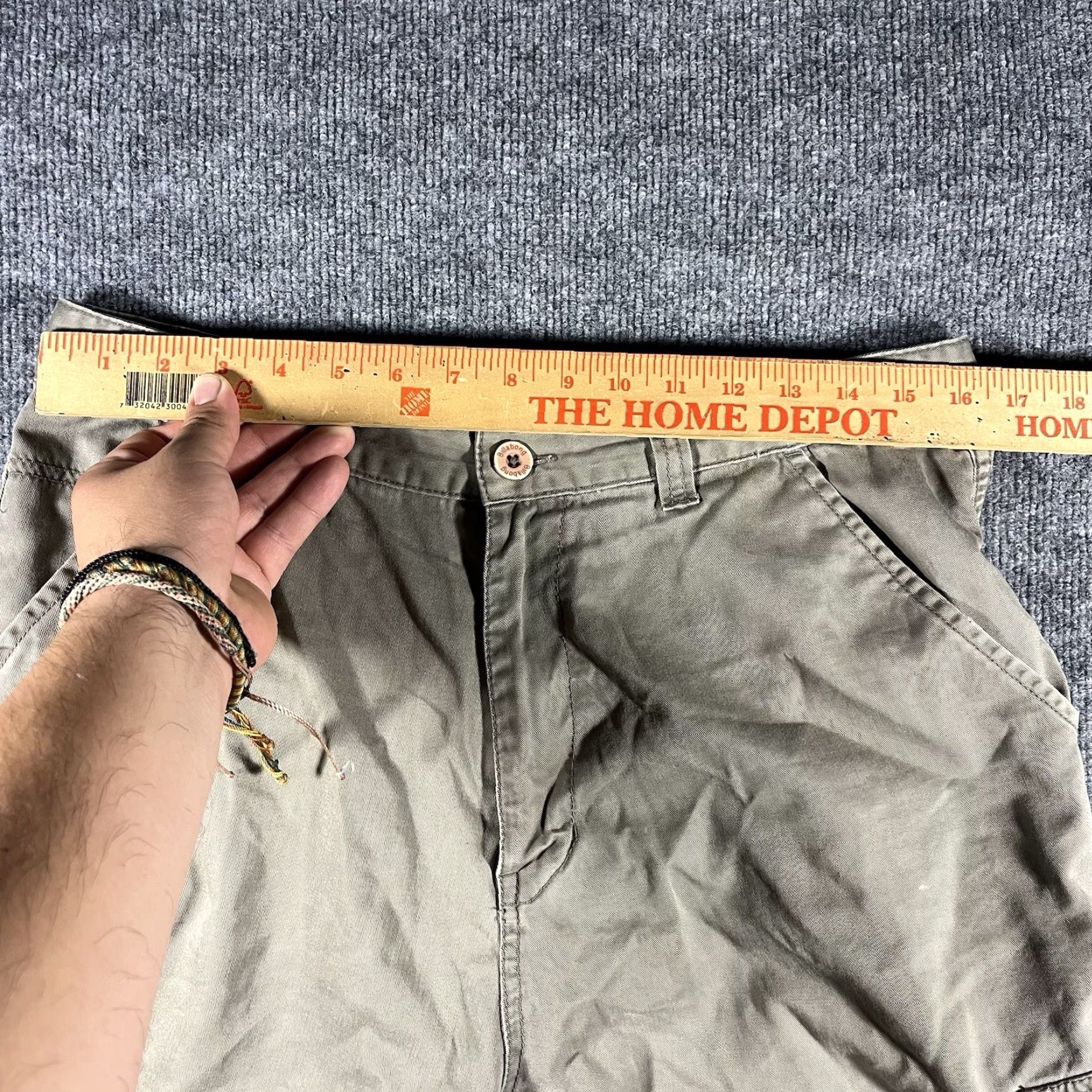 Billabong VINTAGE Billabong Cargo Shorts Mens 33 Khaki Beige Surf Skate 90s Y2K Beach Outdoor Mens Size US 33 - 4 Thumbnail