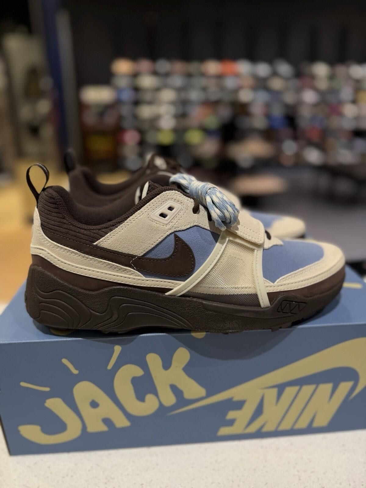 Nike Travis Scott x Nike Zoom Field Jaxx Leche Blue - Size 10 US Size US 10 / EU 43 - 9 Thumbnail