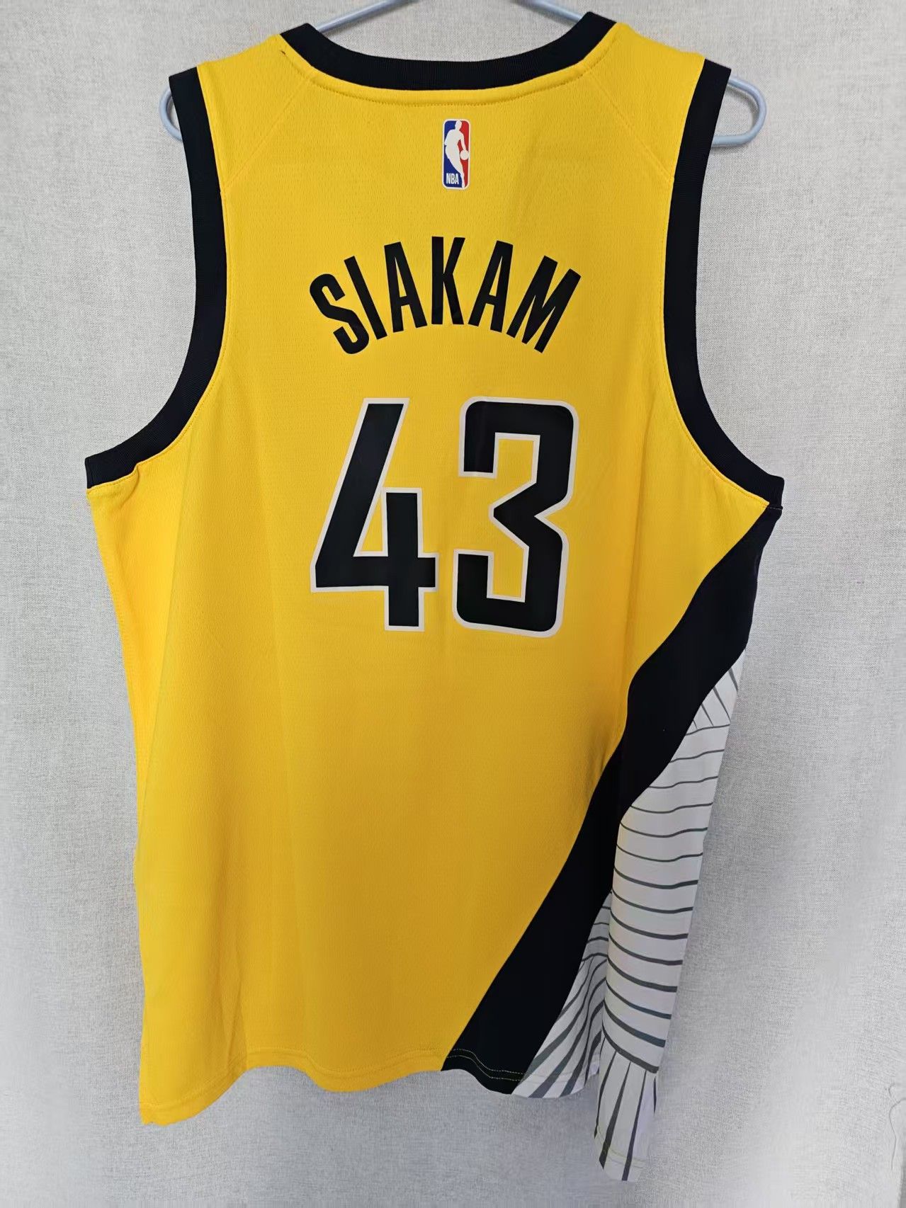 NBA Indiana Pacers #43 Pascal Siakam Jersey Size US XL / EU 56 / 4 - 1 Thumbnail