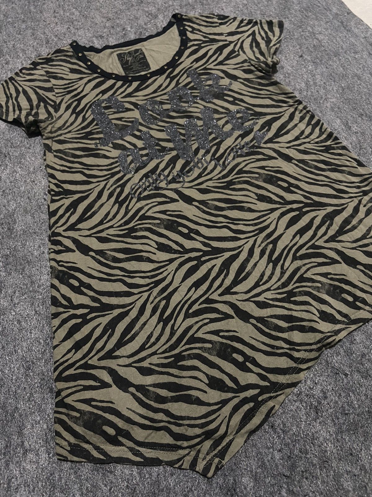 If Six Was Nine vintage punk hy bomber t-shirt with full print camo motif Size S / US 4 / IT 40 - 5 Thumbnail