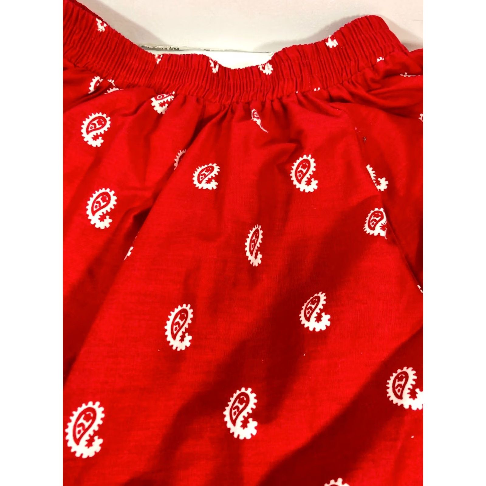 Vintage Jancy Fashions Bandana Mini Skirt Womens S Red White Elastic Waist Fringe Hem Skirt Short Classic Vintage No Size 28" / US 6 / IT 42 - 7 Thumbnail