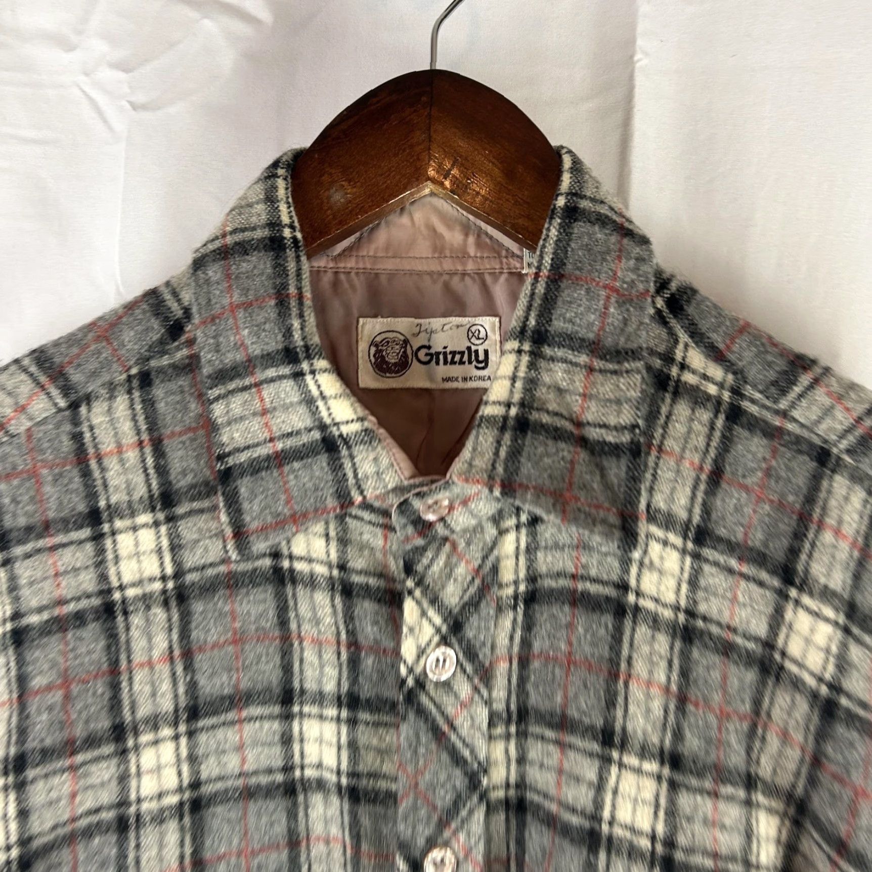 Vintage VINTAGE Grizzly Shirt Mens XL Gray Plaid Wool Flannel Lined Made Korea 80s Size US XL / EU 56 / 4 - 3 Thumbnail