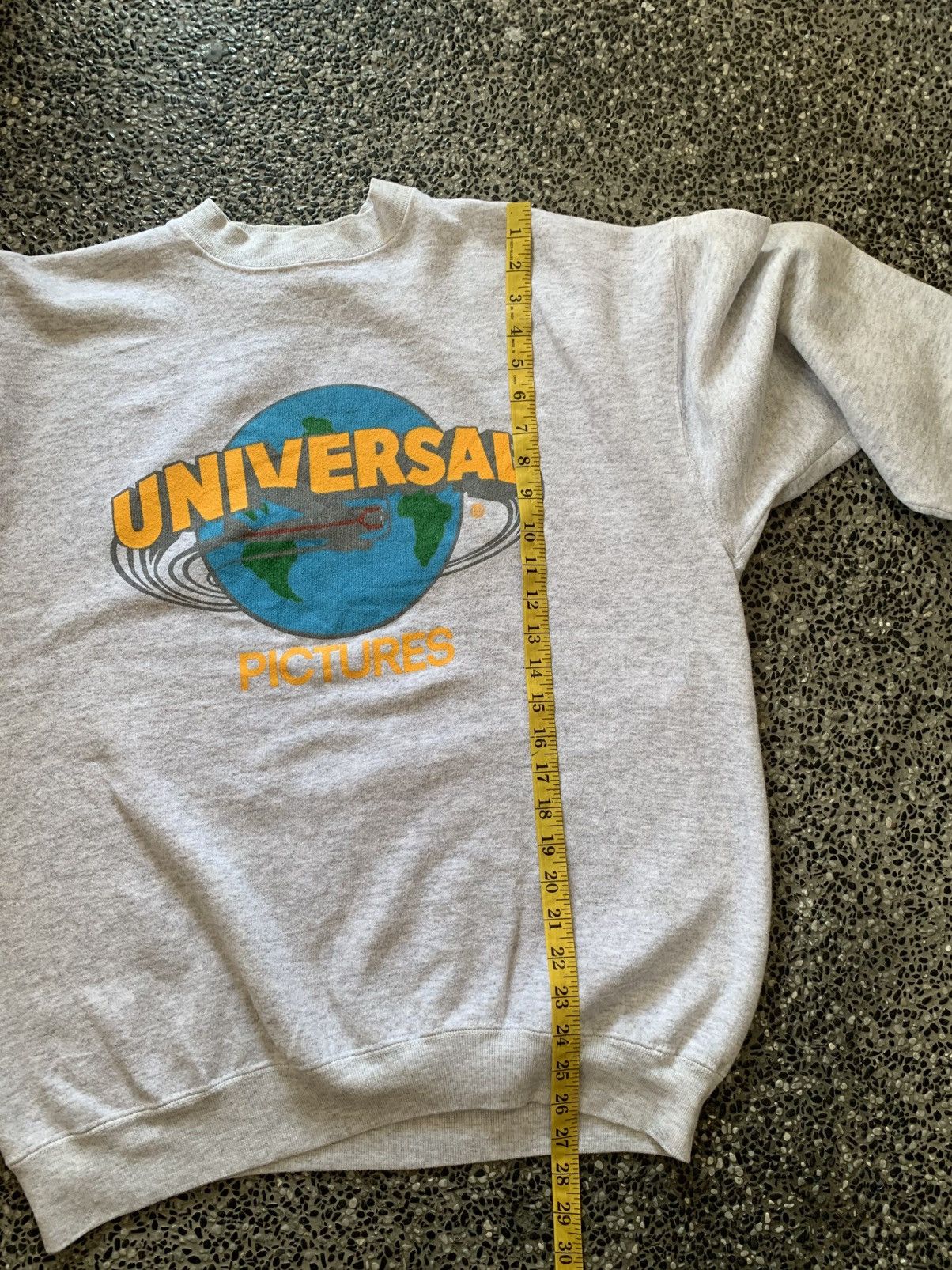 Universal Studios Vintage 90s Universal Studios Hollywood Sweatshirt Size US XL / EU 56 / 4 - 9 Thumbnail