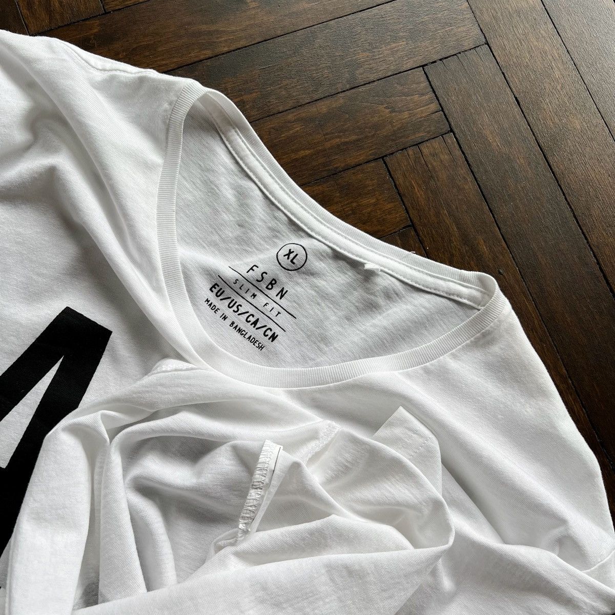 Designer × Other FSBN Ass My Kiss Short Sleeve Big Print White T-Shirt Size US XL / EU 56 / 4 - 5 Thumbnail