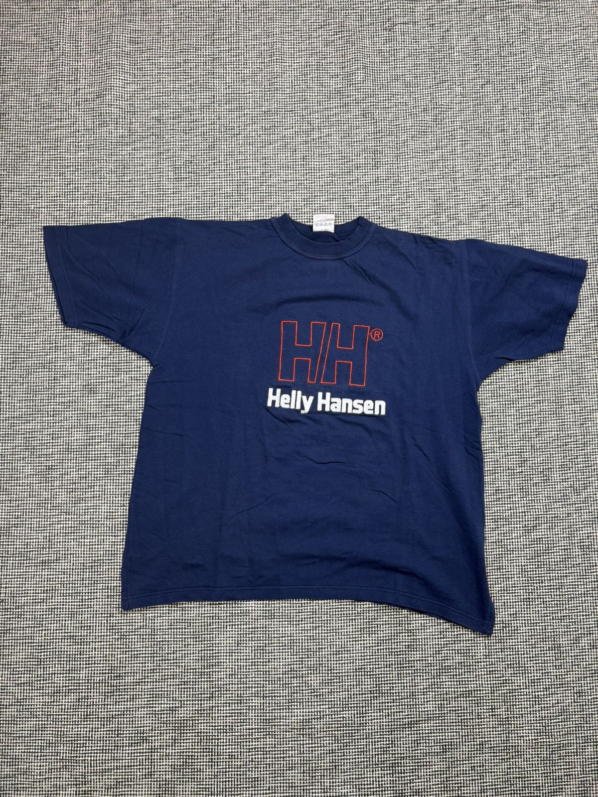 Helly Hansen 90s Helly Hansen outdoor big logo embroidered tee vintage Size US XL / EU 56 / 4 - 1 Thumbnail