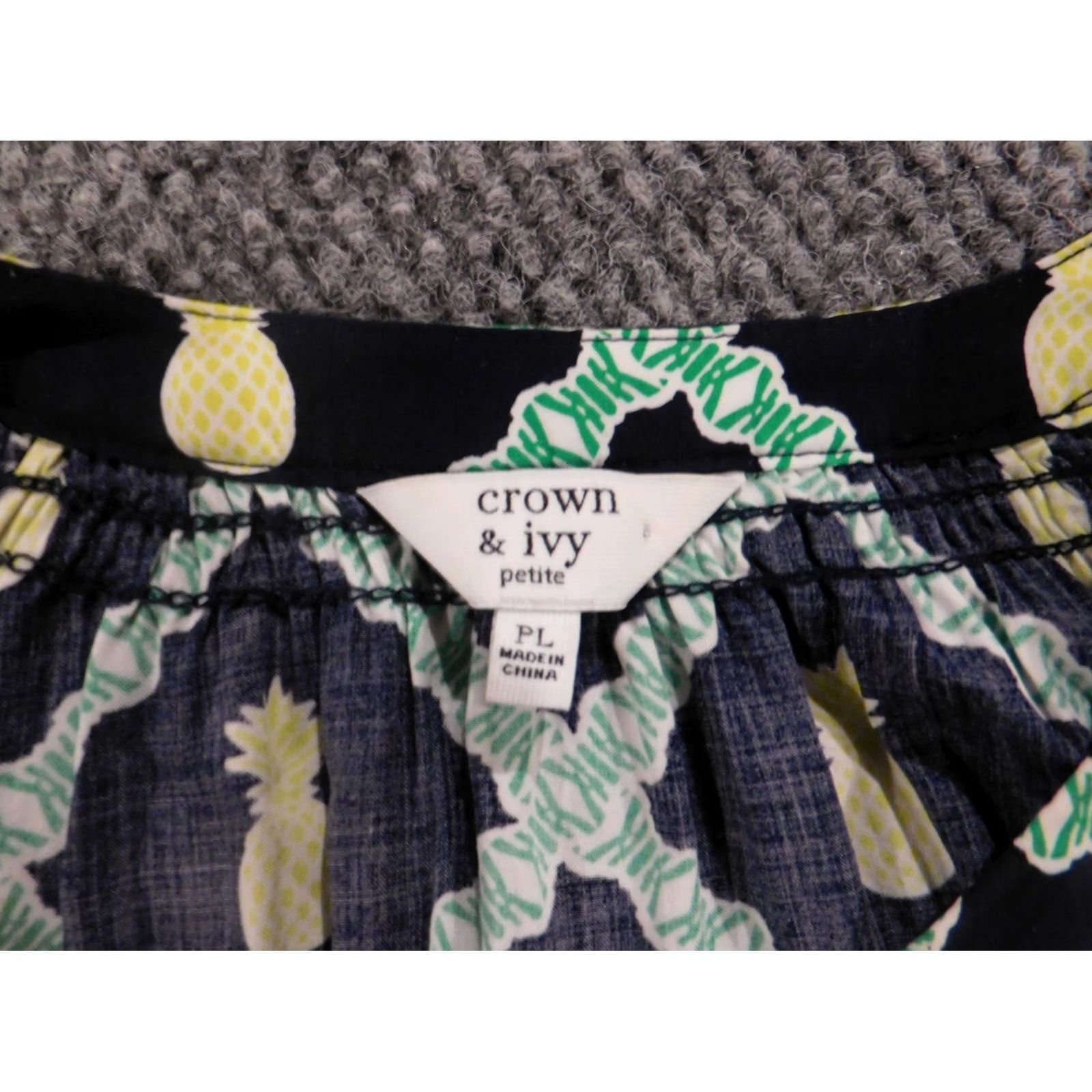 Vintage Crown & Ivy Blouse Women PL Petite Black Floral Crew Neck Pullover Knit Rayon Casual Stretch Size L / US 10 / IT 46 - 5 Thumbnail