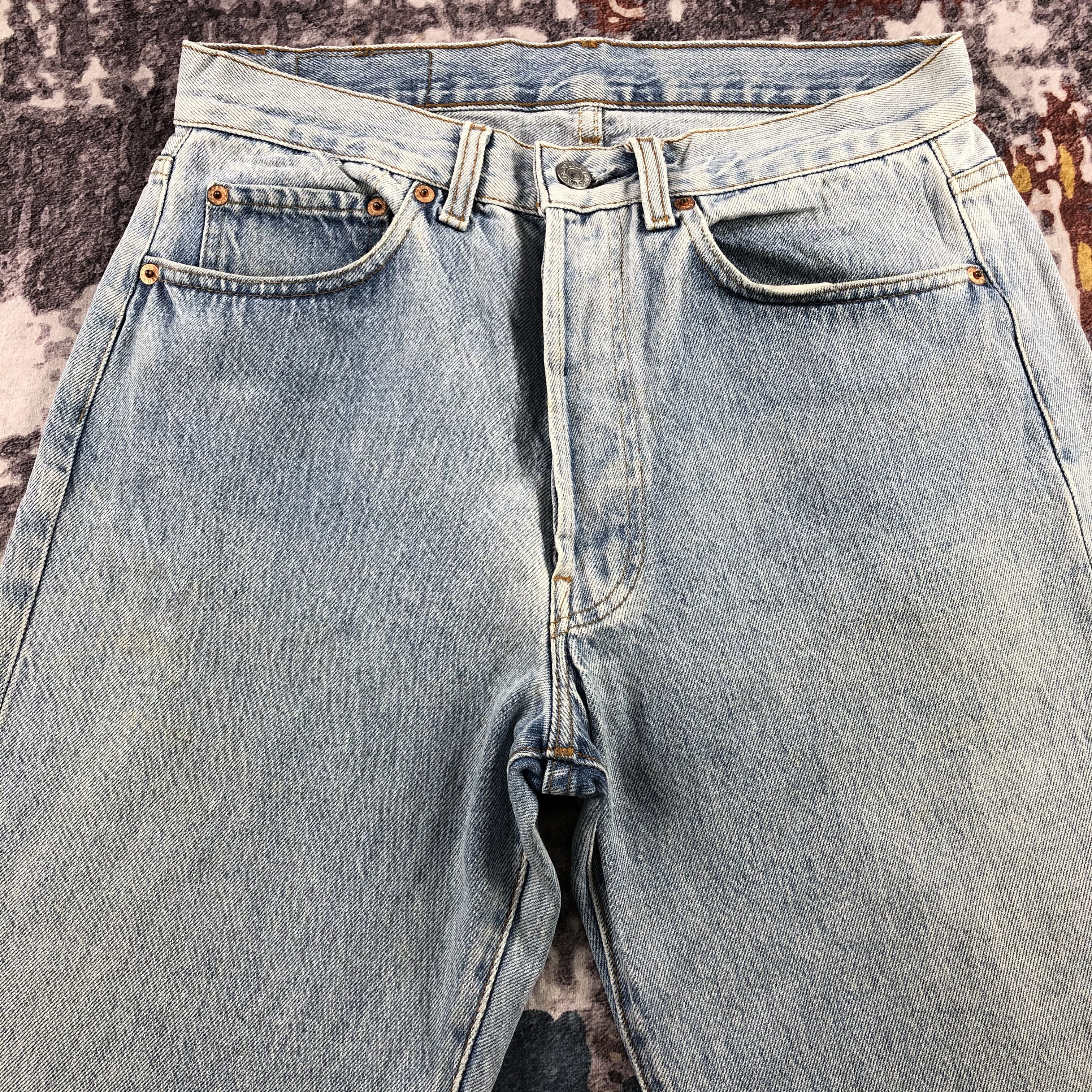 Levi's Vintage 80s Light Wash Levis 501 Jeans-JM2247 Size US 30 / EU 46 - 3 Thumbnail