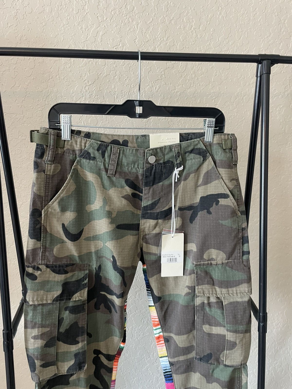 MNML Serape Bootcut Cargo Pants Camo nwt Size US 30 / EU 46 - 15 Thumbnail