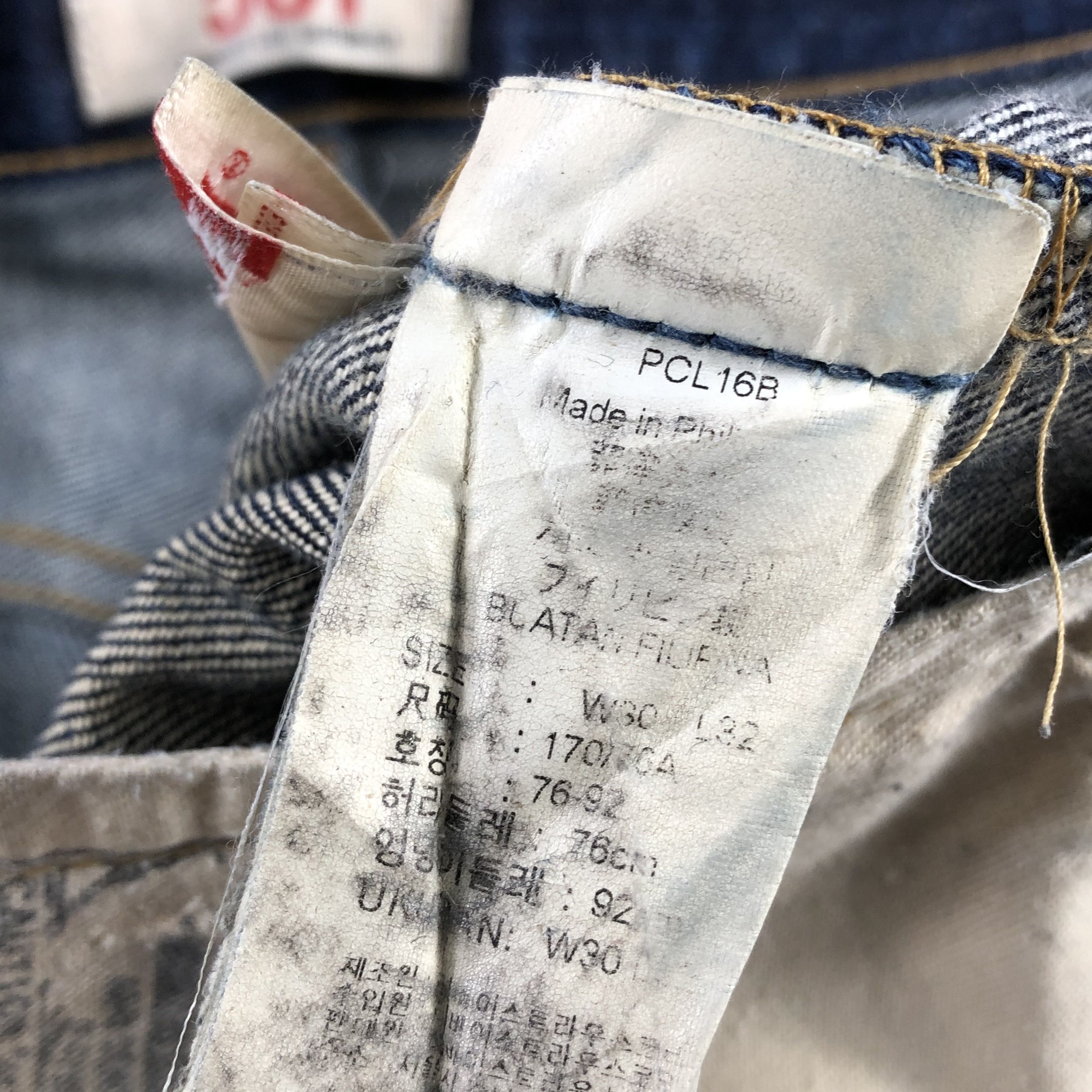 Levi's Vintage Blue Wash Levis 501 Jeans-JM2781 Size US 31 - 15 Thumbnail