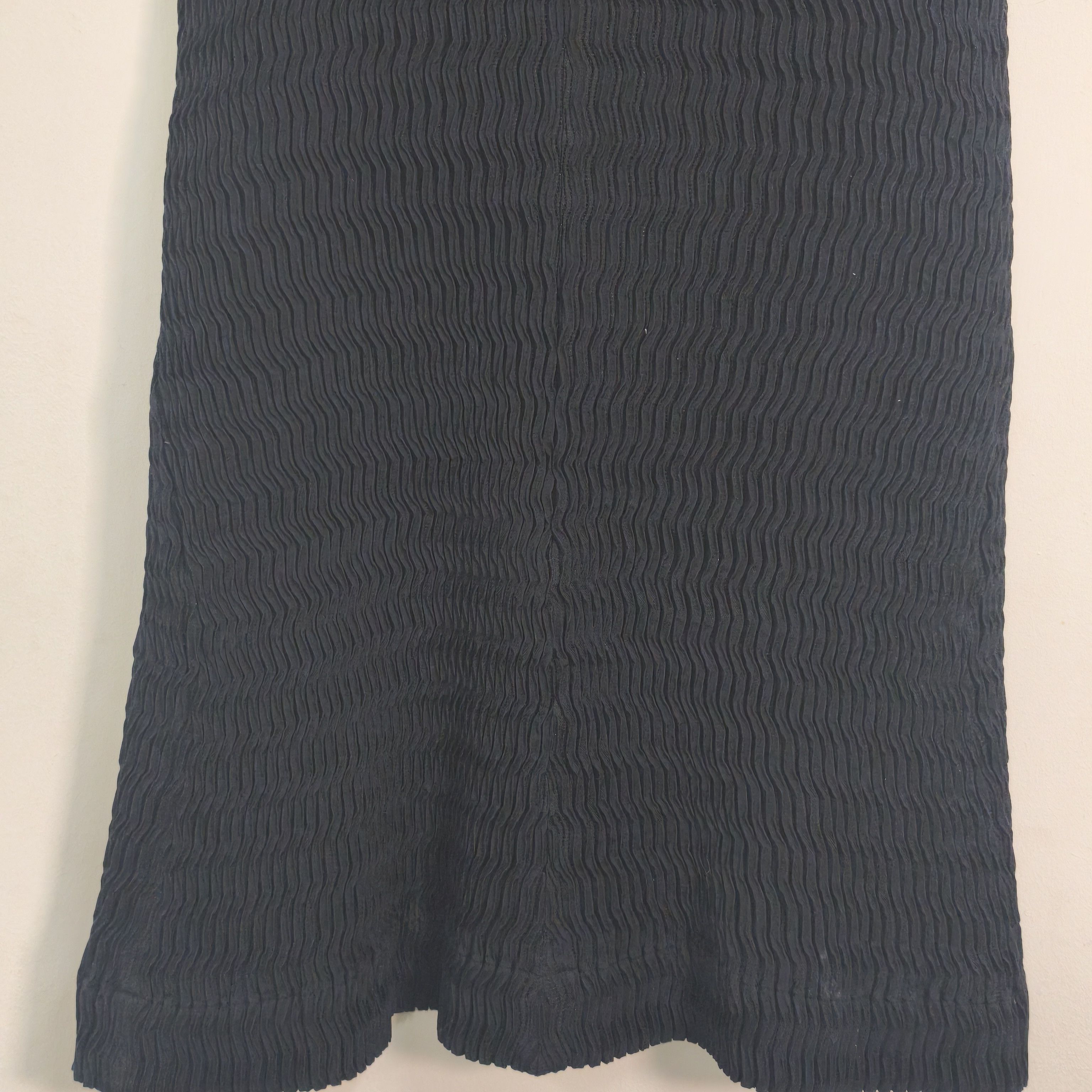 Pleats Please Issey Miyake Issey Miyake Pleats Please Sleeveless Dress Size M / US 6-8 / IT 42-44 - 4 Thumbnail