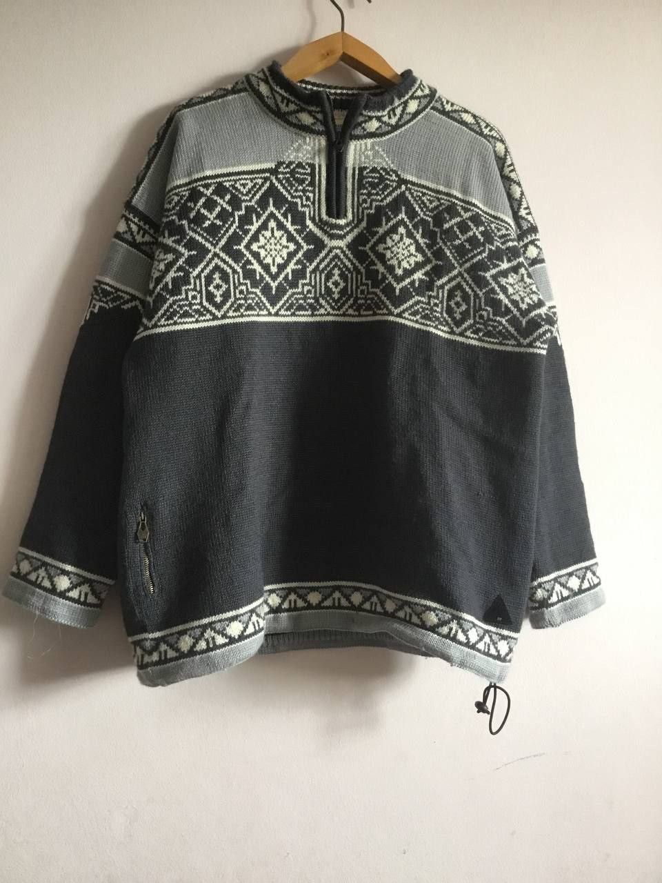 Dale Of Norway × Vintage Mens sweater Dale of Norway Size L Size US L / EU 52-54 / 3 - 1 Thumbnail