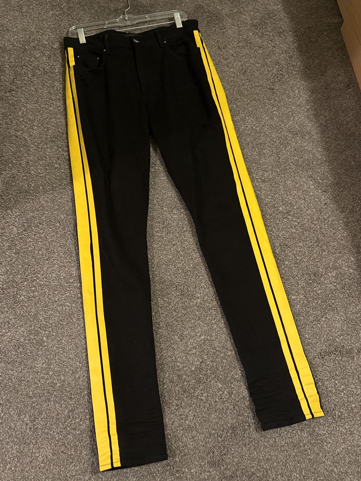 Amiri Jeans