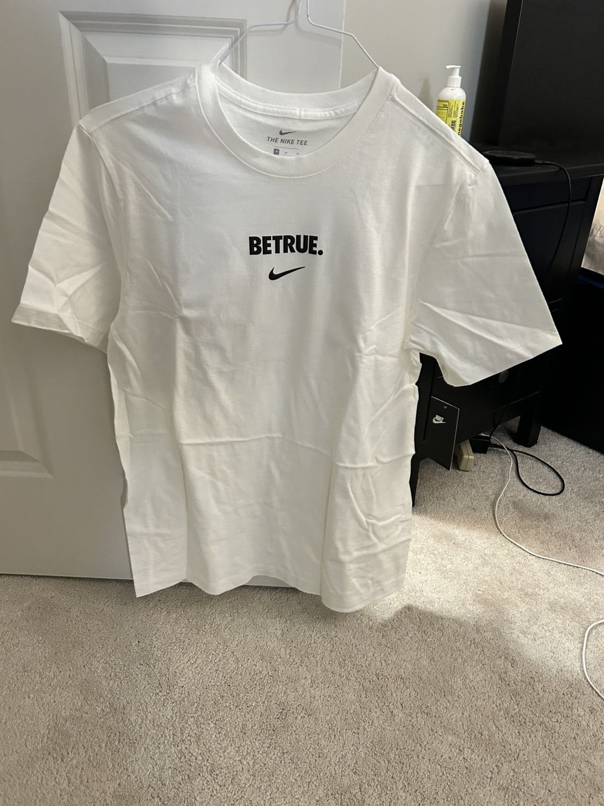 Nike White Nike “Be True.” T-Shirt Size US M / EU 48-50 / 2 - 1 Thumbnail