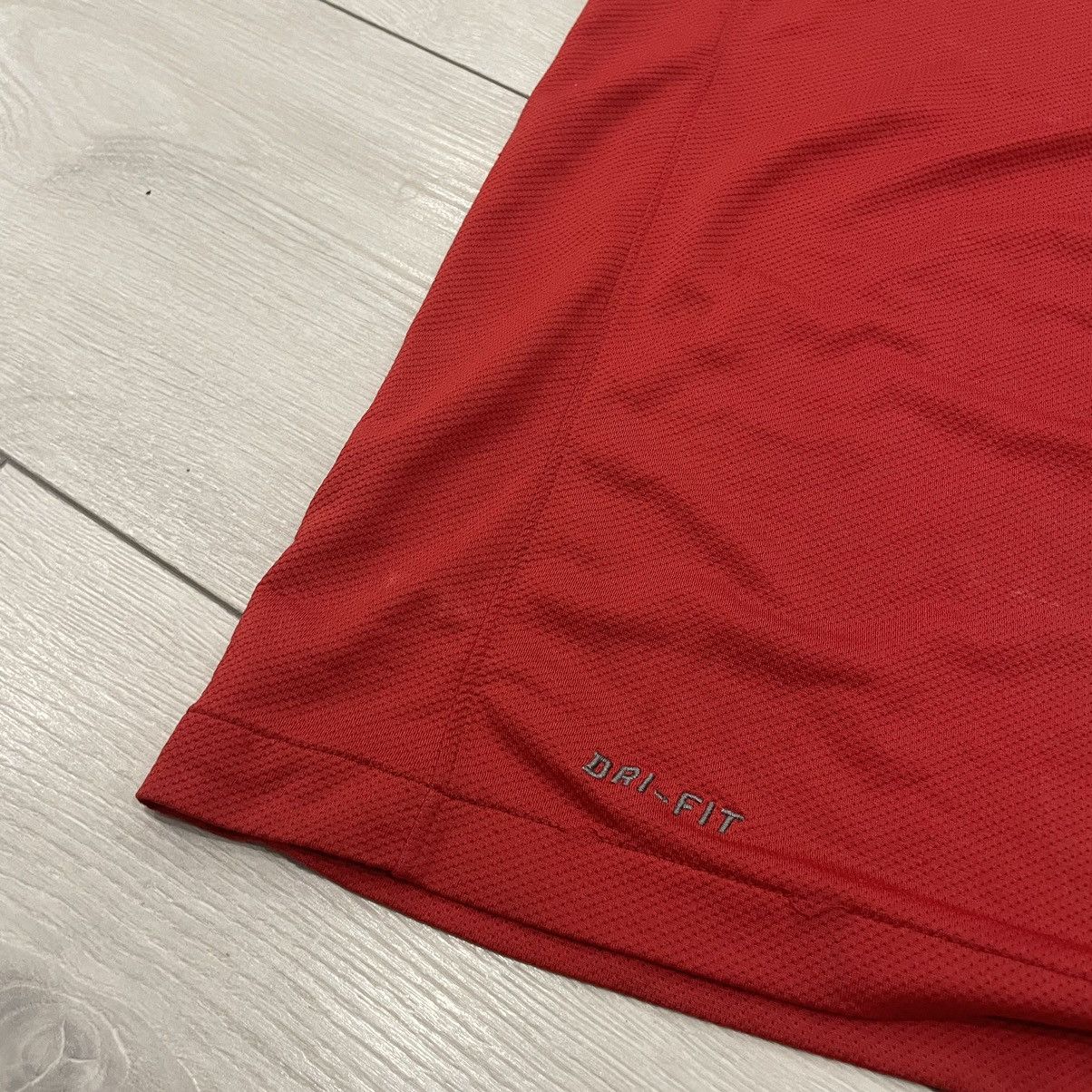 Nike Nike AON MANCHESTER UNITED shirt jersey tee RED MATCH WORN Size US L / EU 52-54 / 3 - 8 Thumbnail