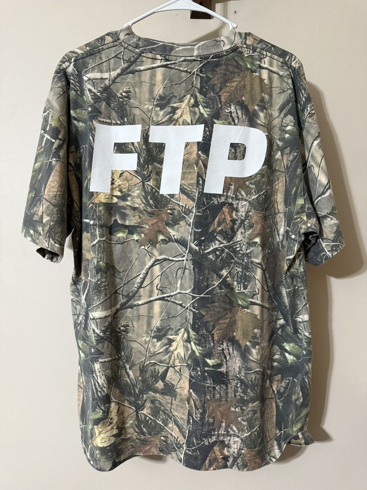 Fuck The Population × NHL FTP tree Camo & Hockey Tee Size US L / EU 52-54 / 3 - 4 Thumbnail