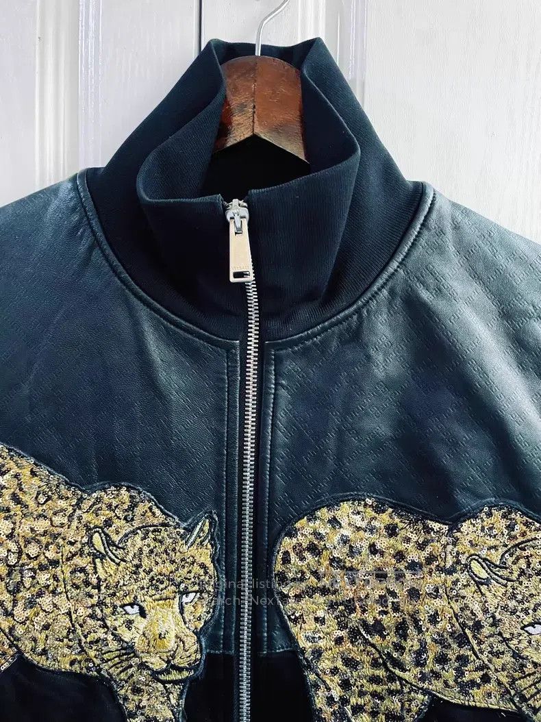 Versace Versace Double leopard embroidered heavy craft sheepskin s Size US L / EU 52-54 / 3 - 3 Thumbnail