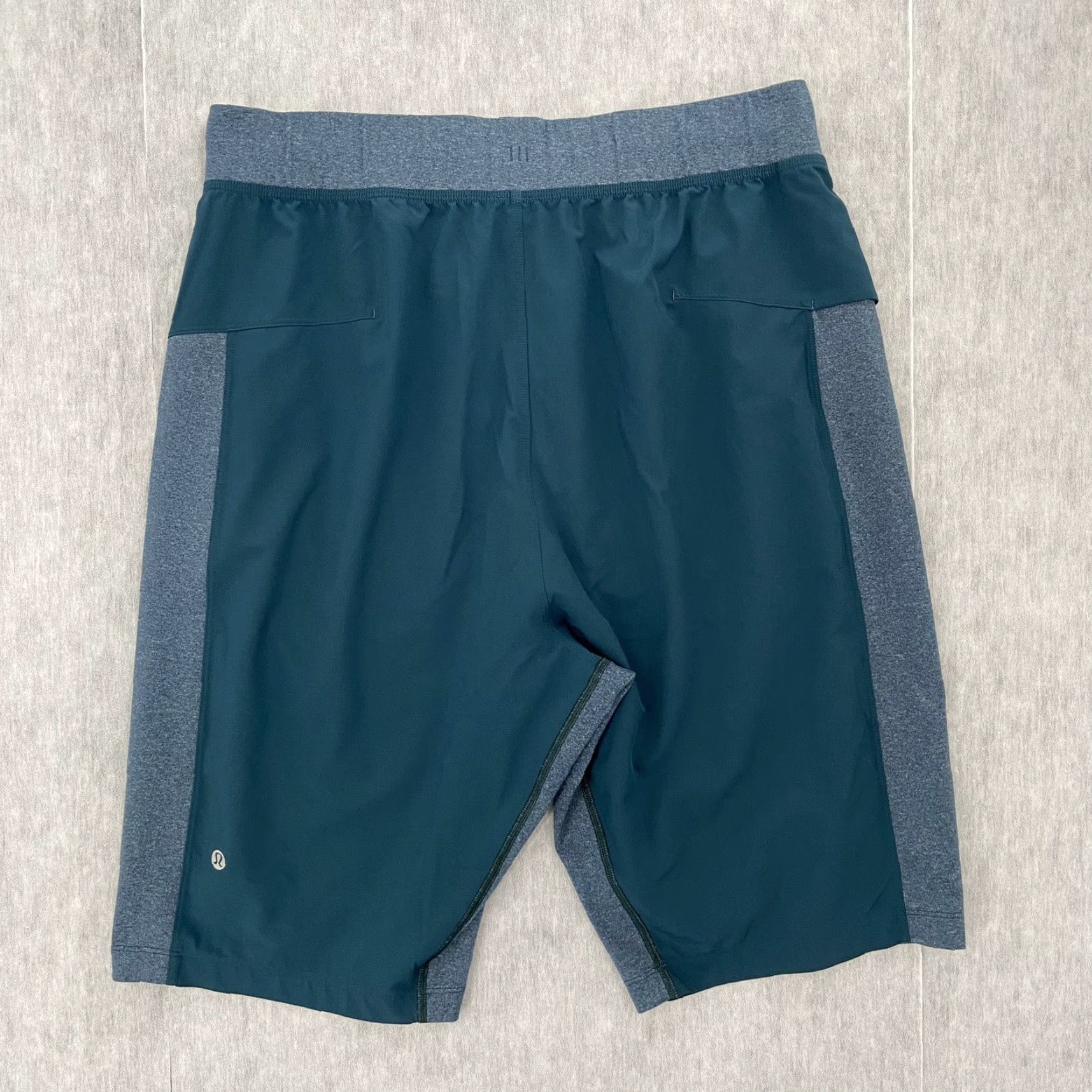 Lululemon VINTAGE Lululemon Mens Shorts Adult Large Activewear Aegean Blue Athletic Pockets Size US 33 - 2 Thumbnail