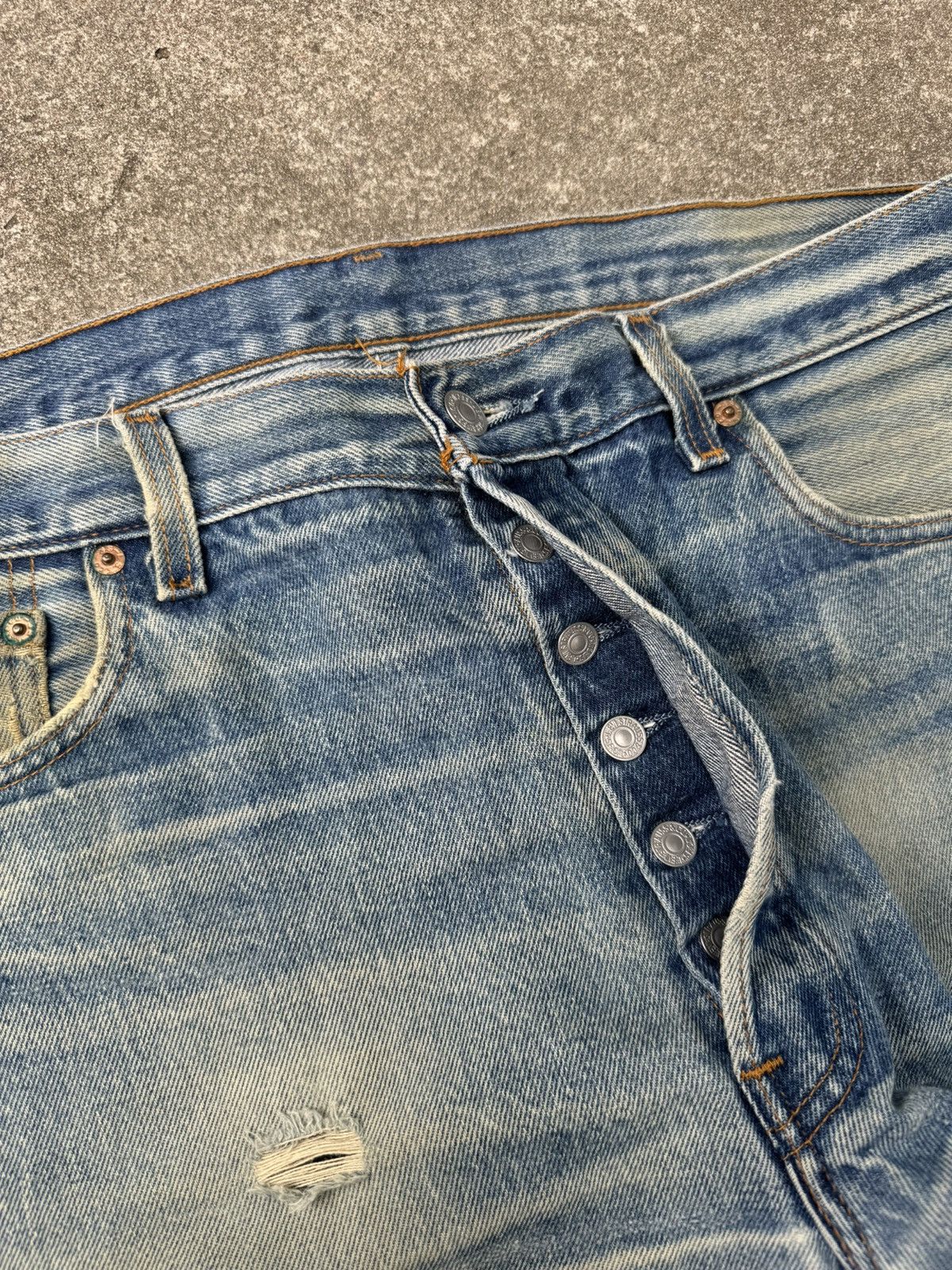 Vintage 90’s Levi’s 501xx Straight Leg Faded Jeans 37x30
