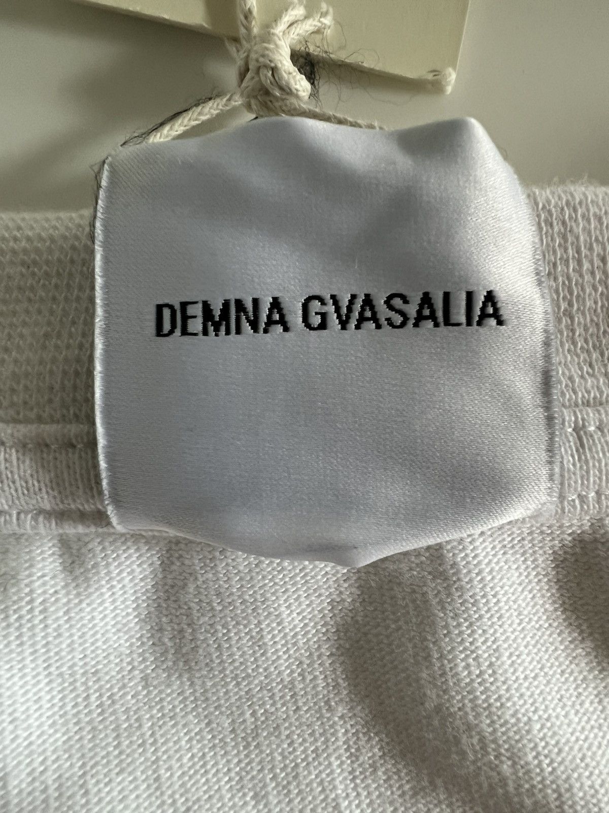 Vetements Vetements FW16 Ghost Long Sleeve Tee Size US XL / EU 56 / 4 - 9 Thumbnail
