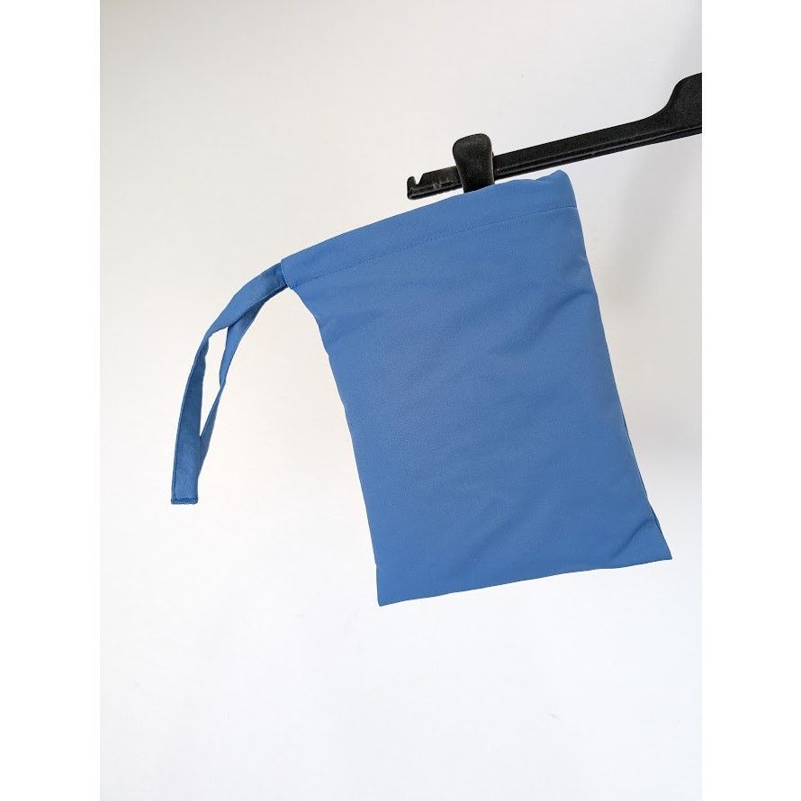 Bottega Veneta o1rshd1 Long Leg Nylon Swim Shorts in Surf Blue Size US 32 / EU 48 - 22 Thumbnail