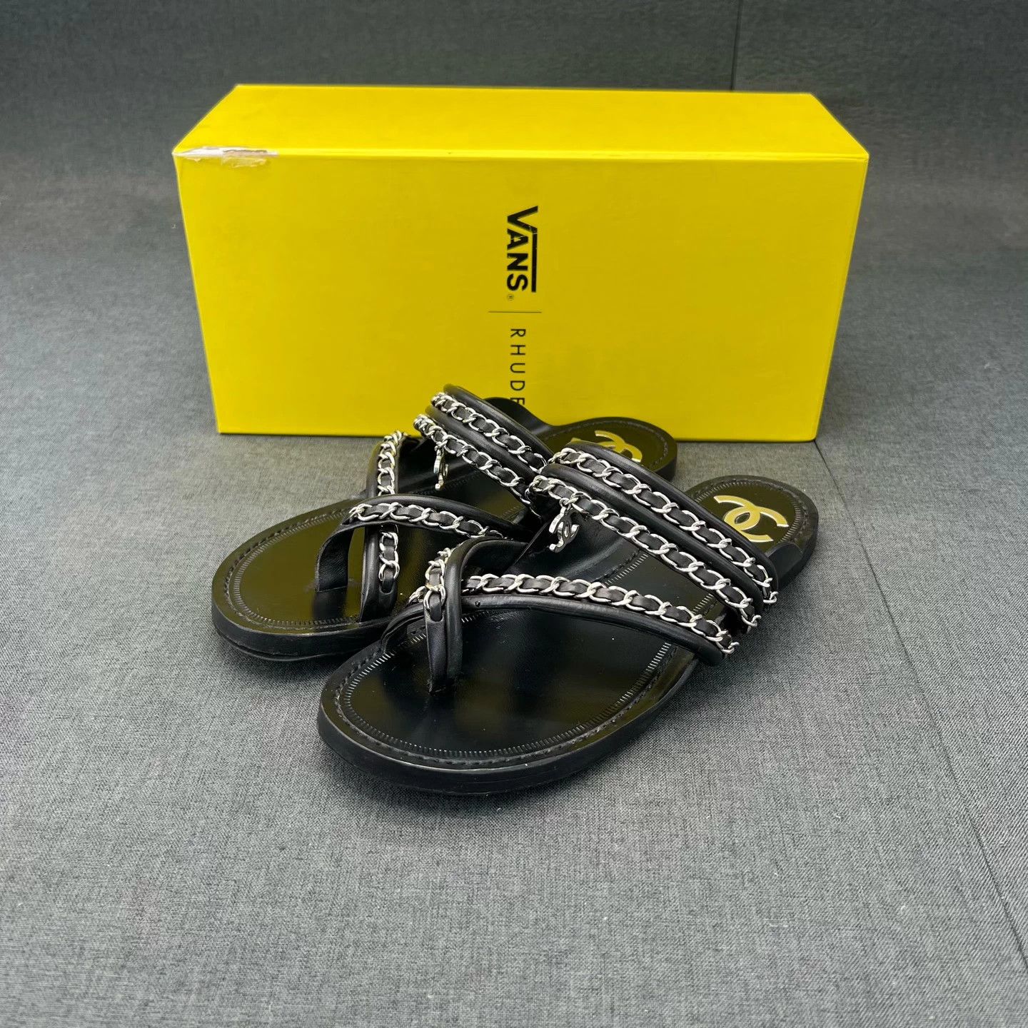 Chanel Chanel black bag chain size 38 with box Size US 7 / IT 37 - 1 Thumbnail